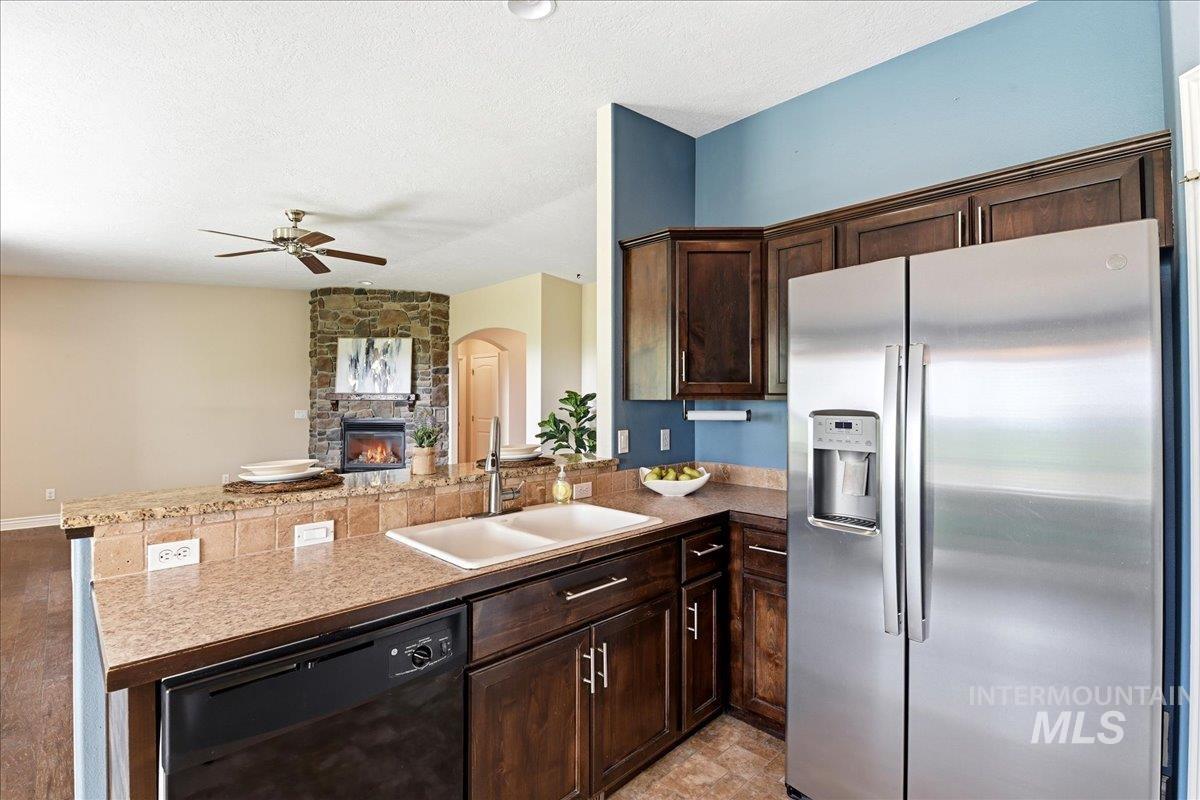15885 Granite Peak Avenue Property Photo 15