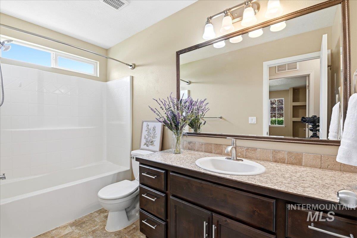 15885 Granite Peak Avenue Property Photo 28