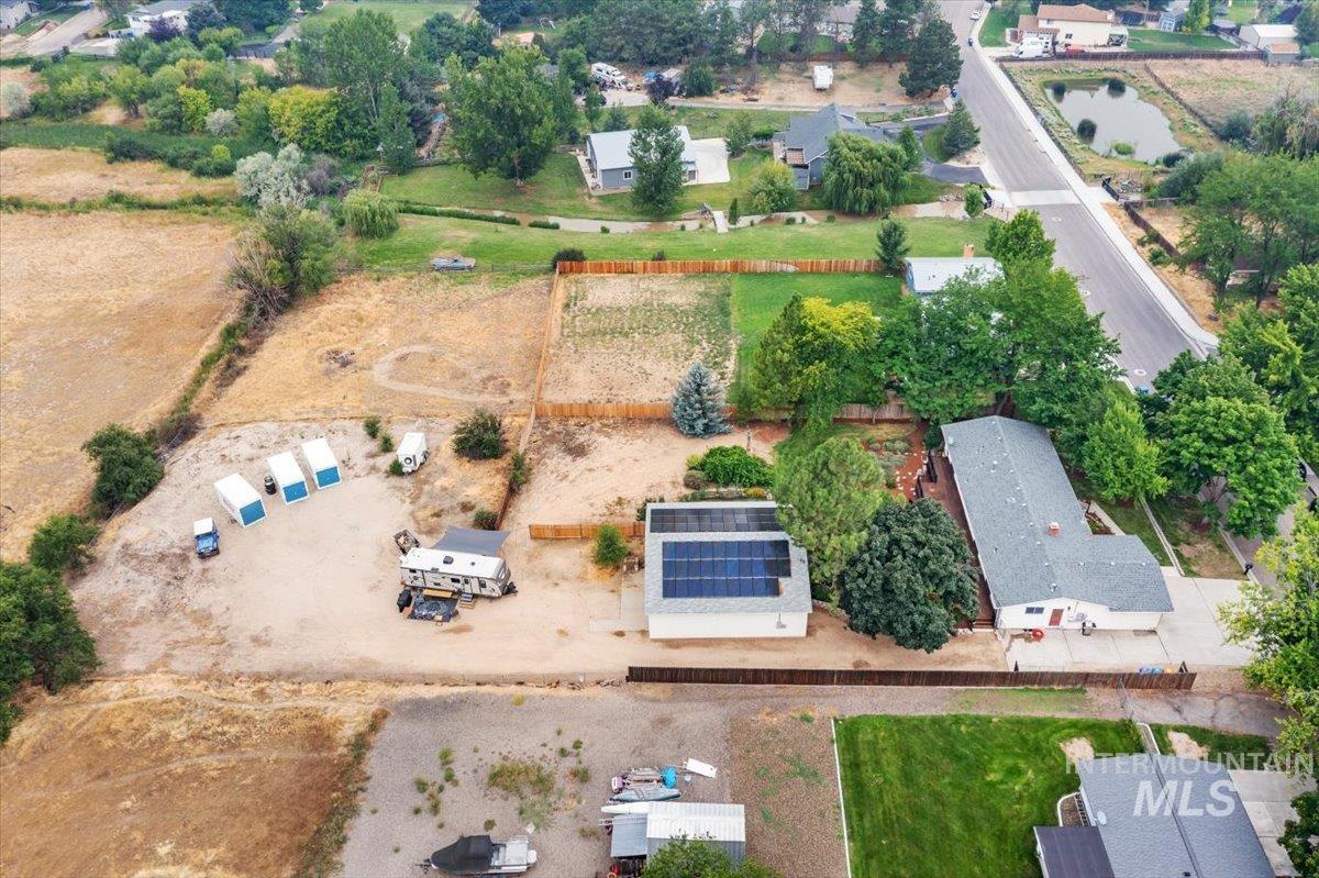 11269 W Reutzel Dr. Property Photo 35
