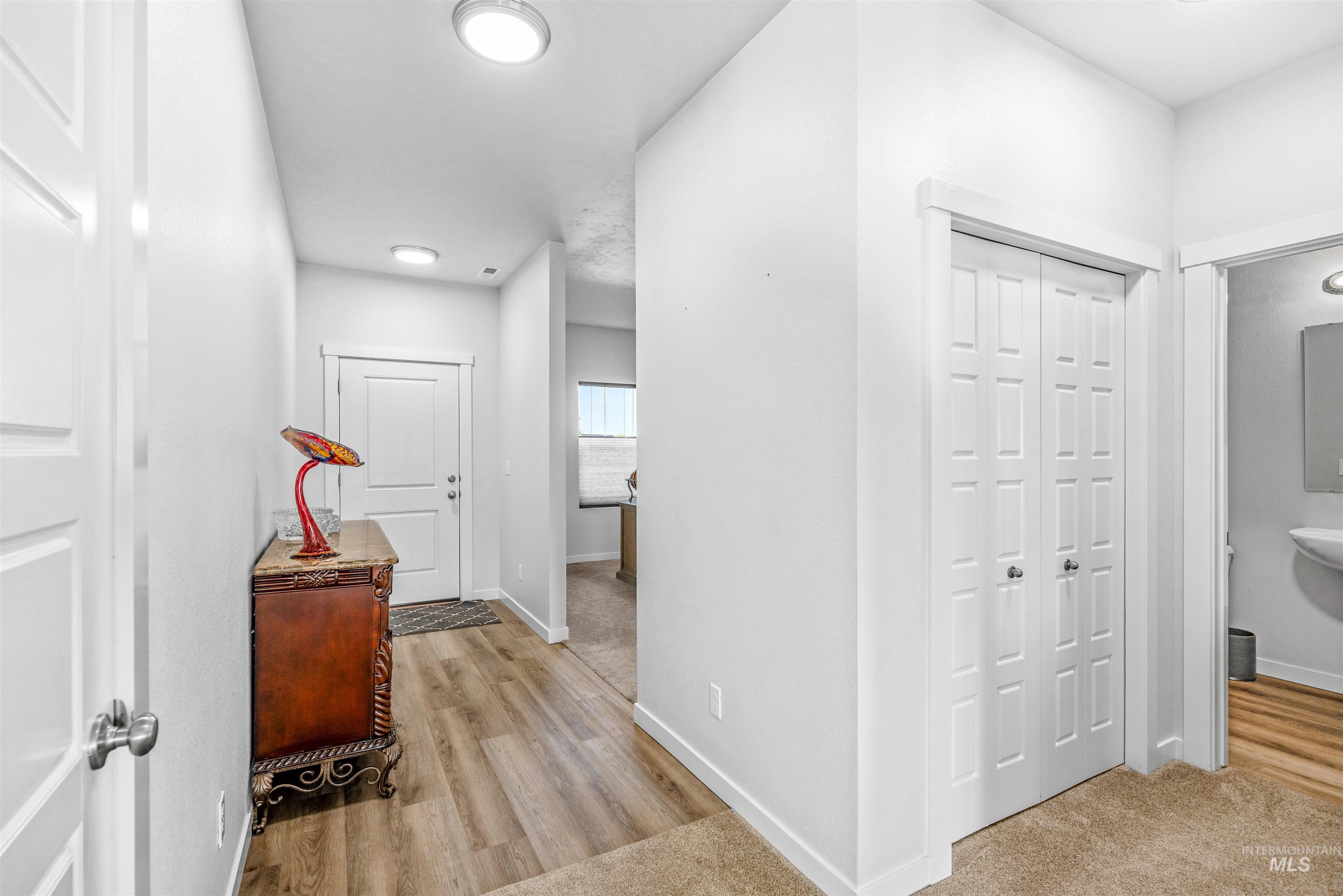 1271 W Brink St Property Photo 4