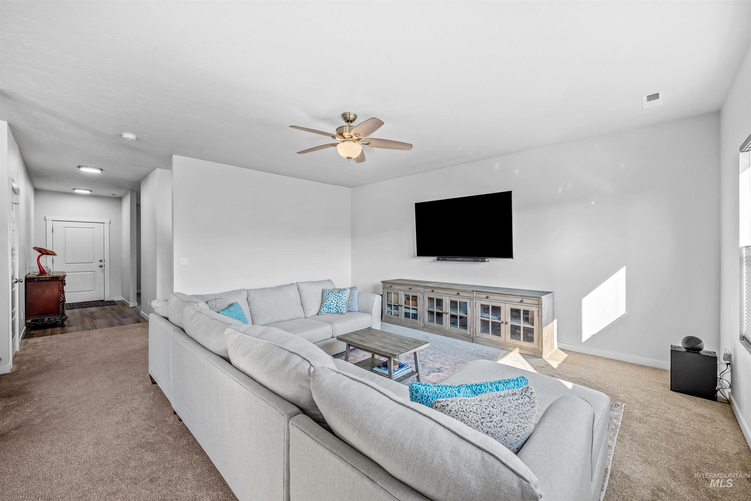 1271 W Brink St Property Photo 14