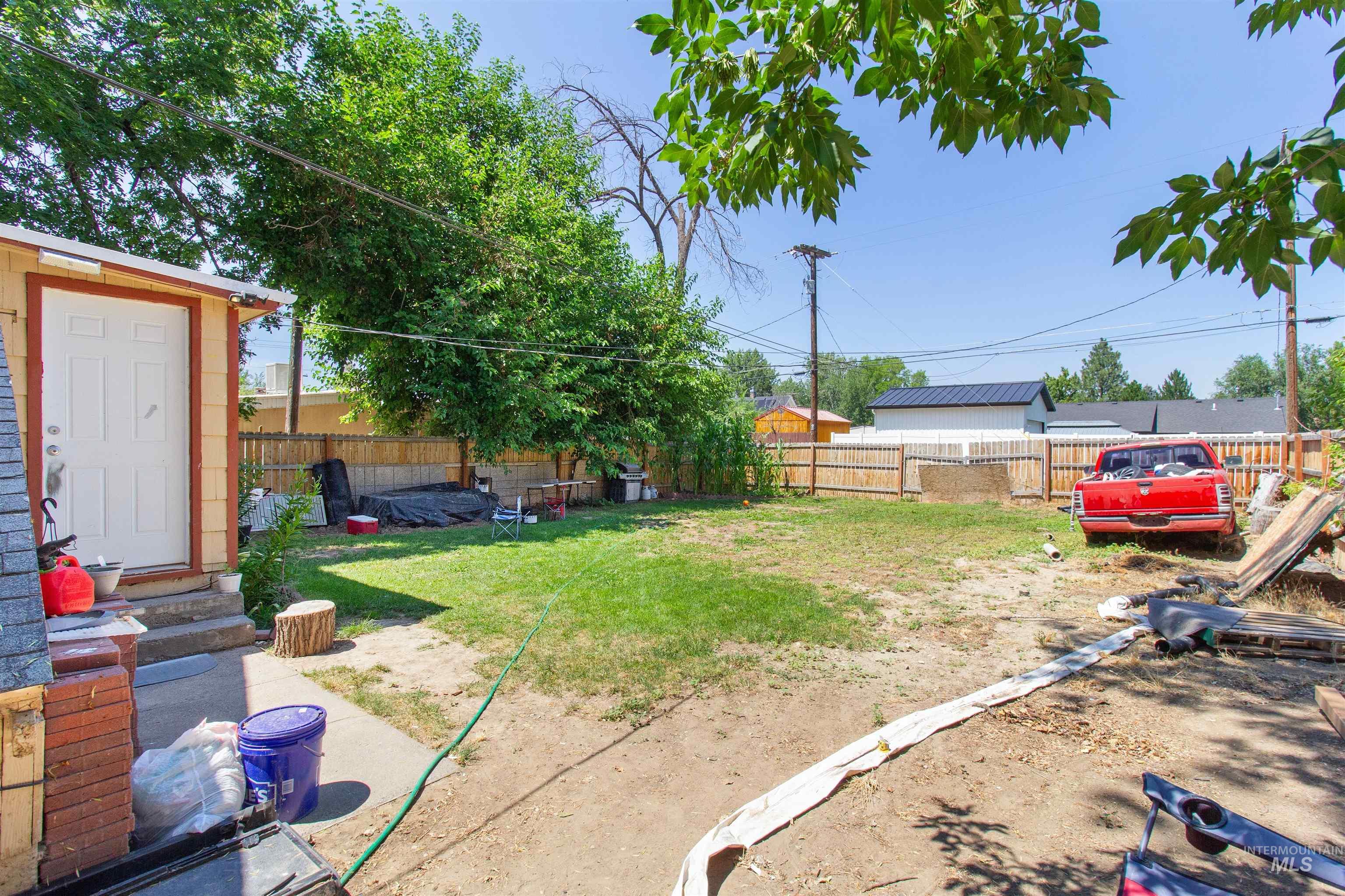 408 5th Ave E. Property Photo 28