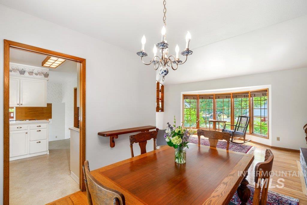 1128 Lynandra Dr. Property Photo 16