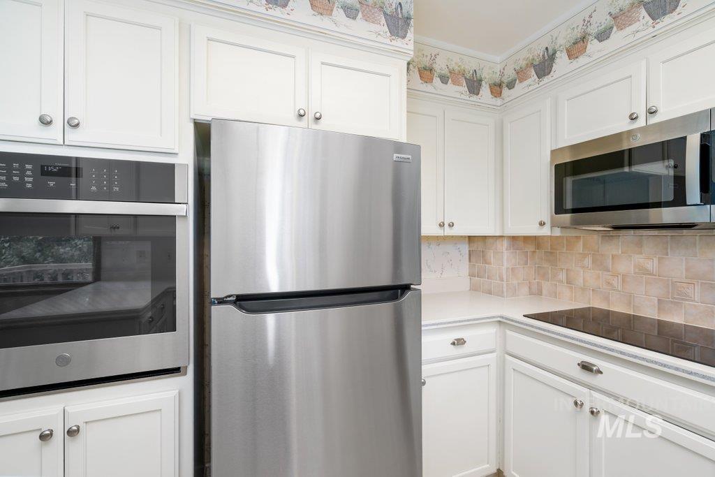 1128 Lynandra Dr. Property Photo 18