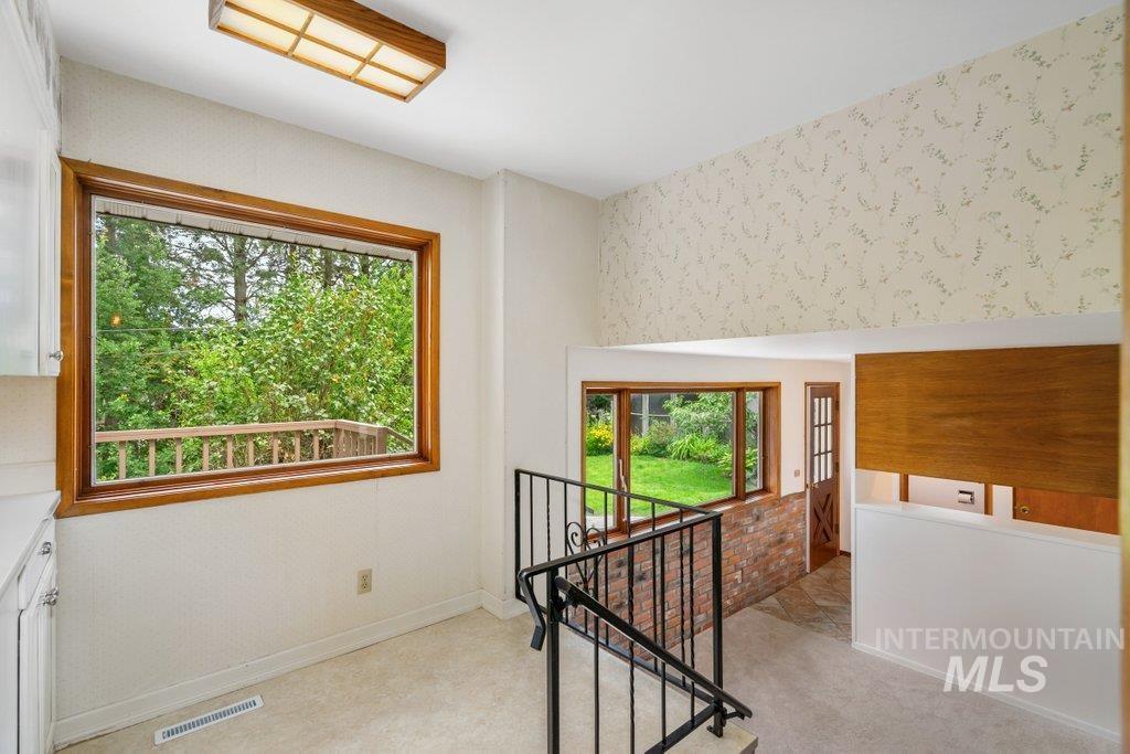 1128 Lynandra Dr. Property Photo 20