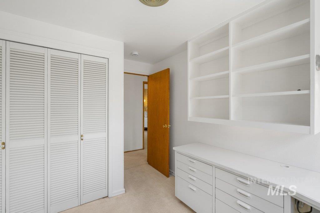 1128 Lynandra Dr. Property Photo 31