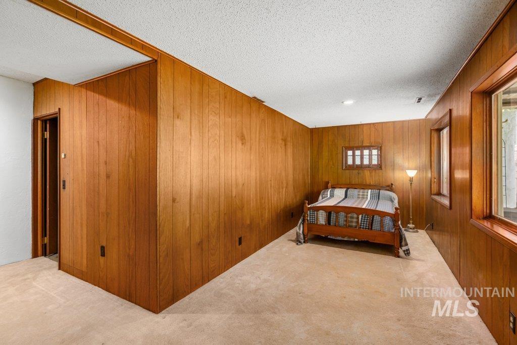 1128 Lynandra Dr. Property Photo 41