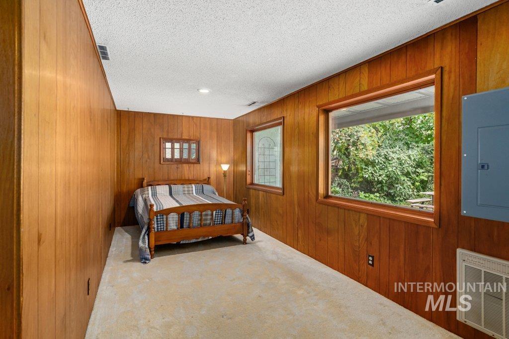 1128 Lynandra Dr. Property Photo 42