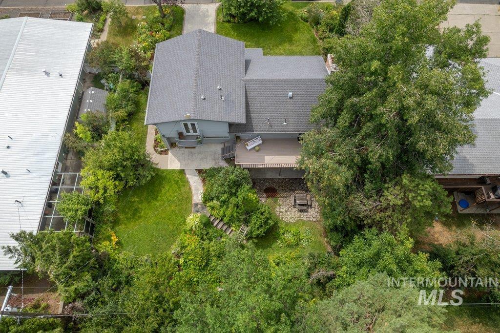 1128 Lynandra Dr. Property Photo 47