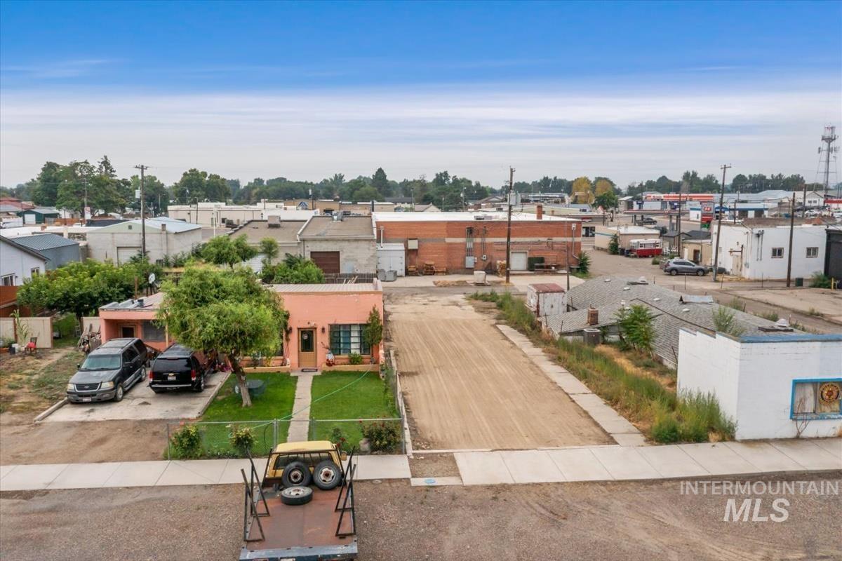 18 E Owyhee Ave Property Photo 8