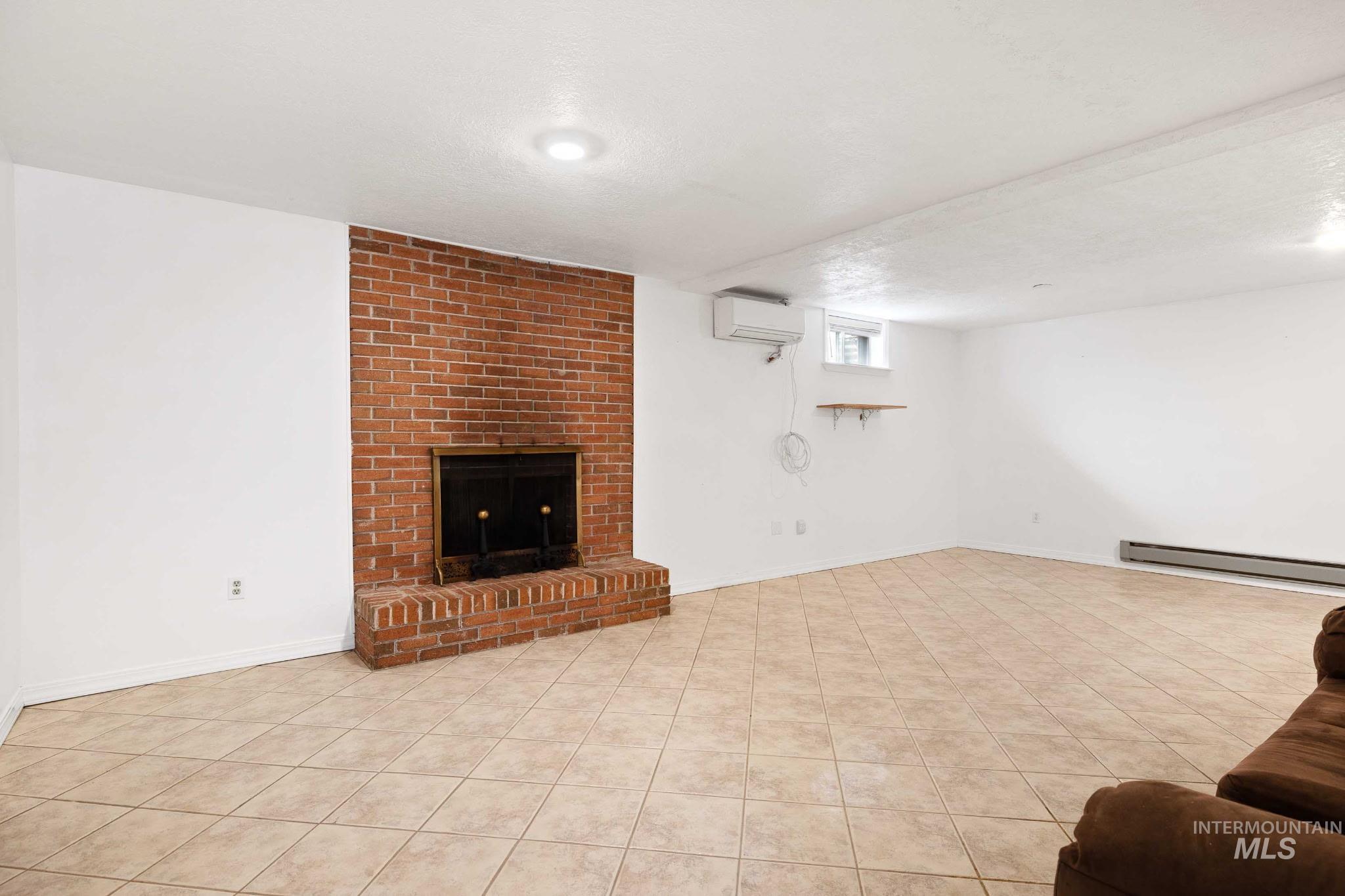 442 Crestview Drive Property Photo 14