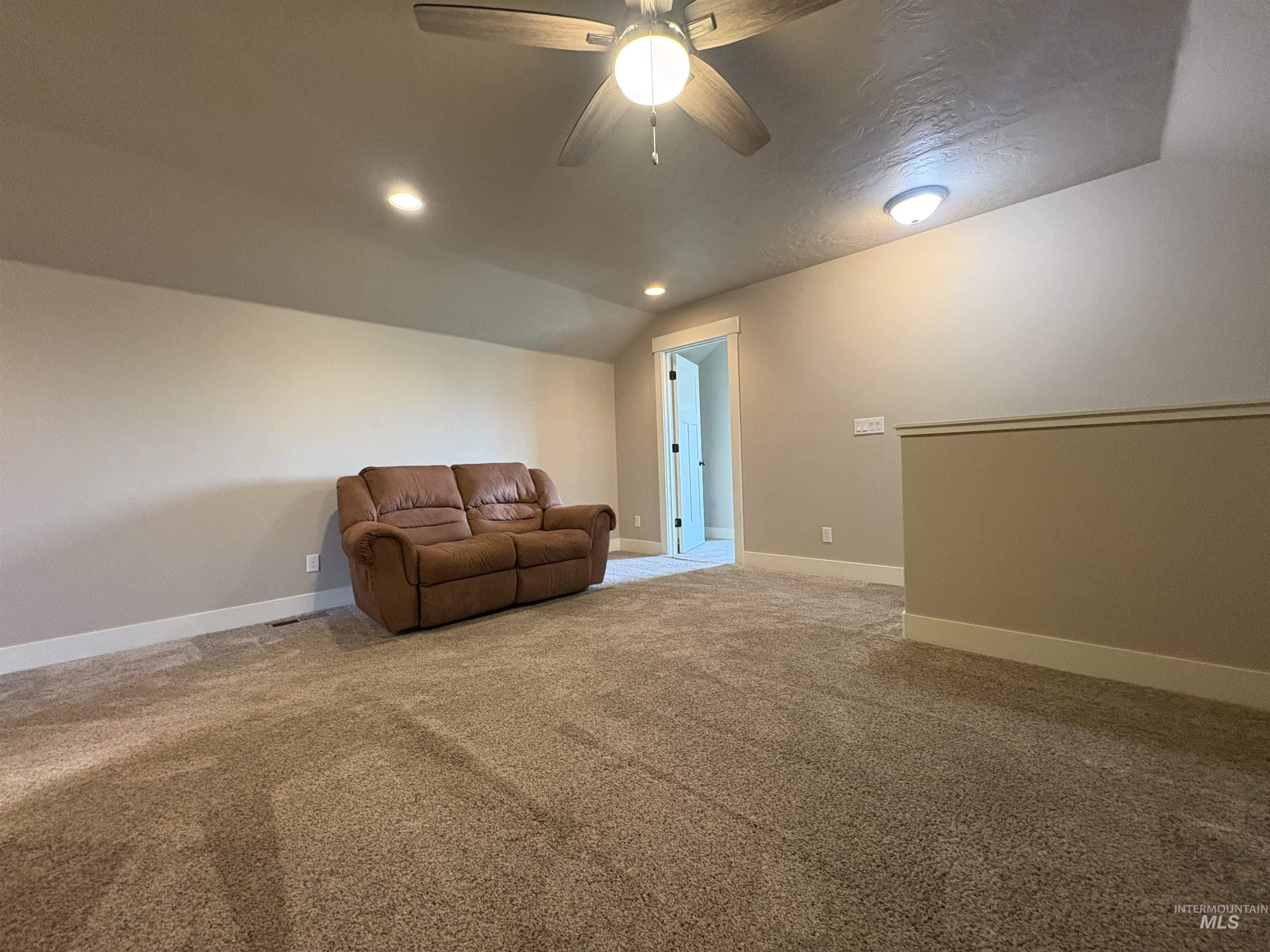 1634 Oak Ave Property Photo 17