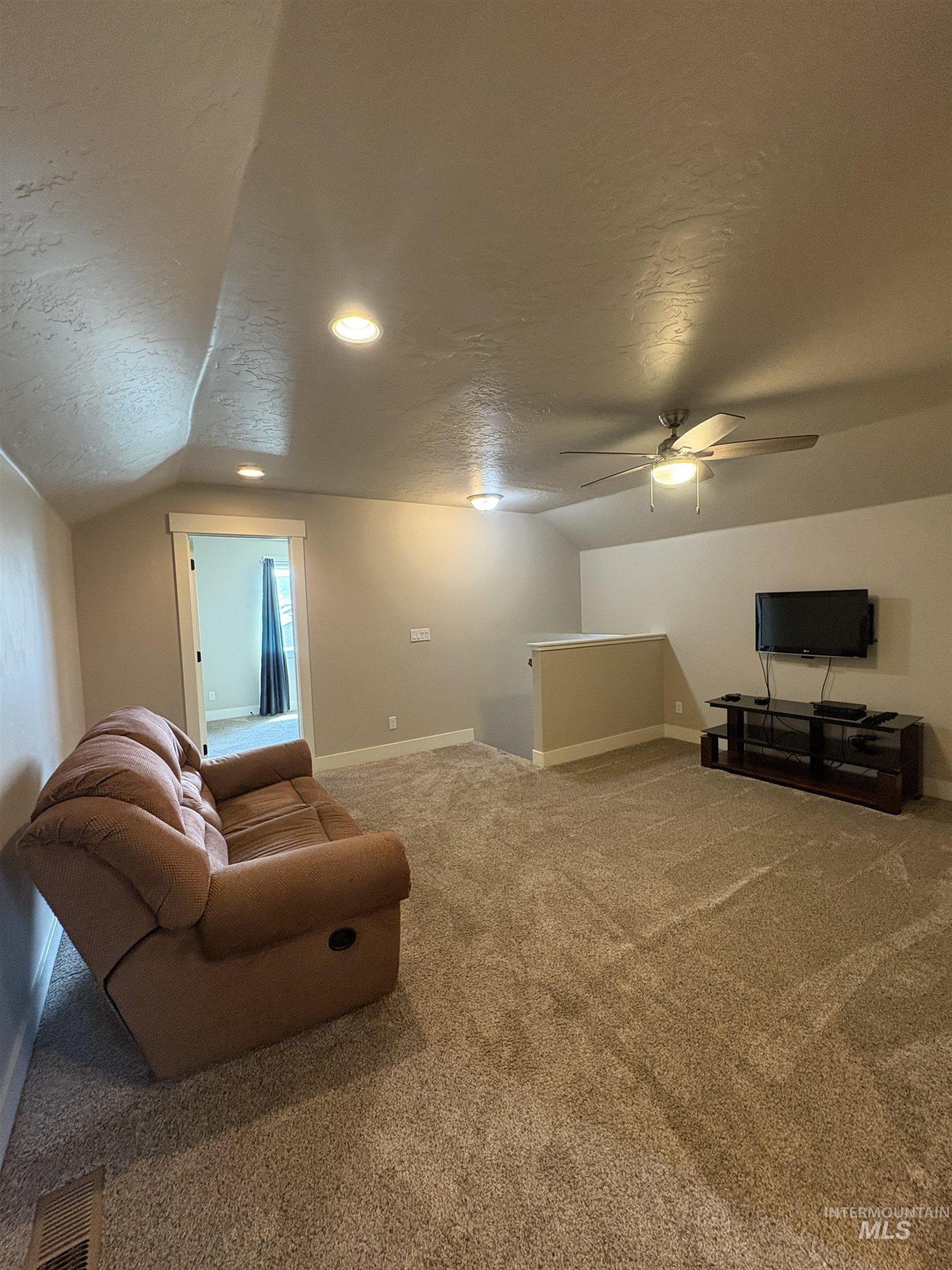1634 Oak Ave Property Photo 22