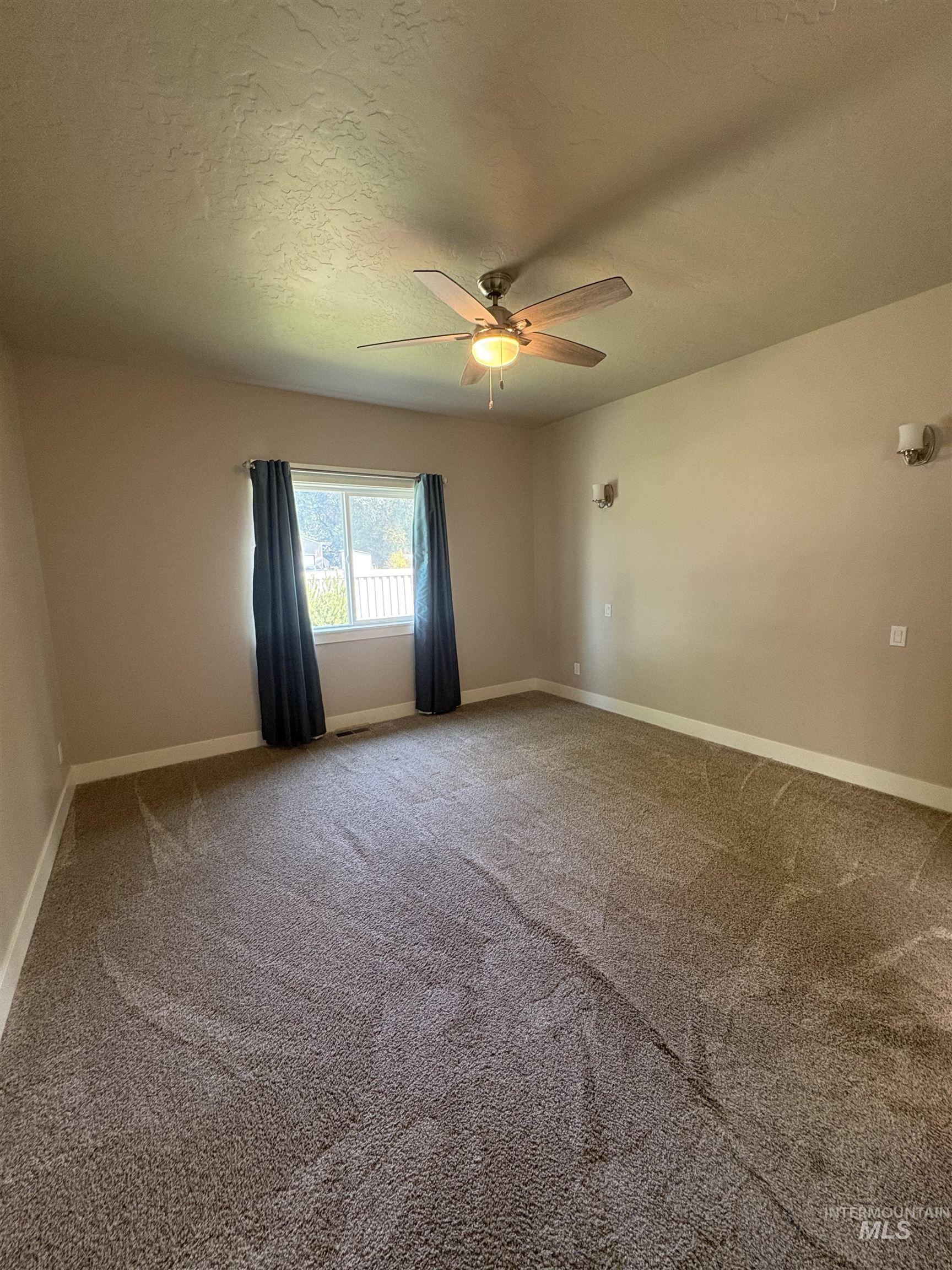 1634 Oak Ave Property Photo 30