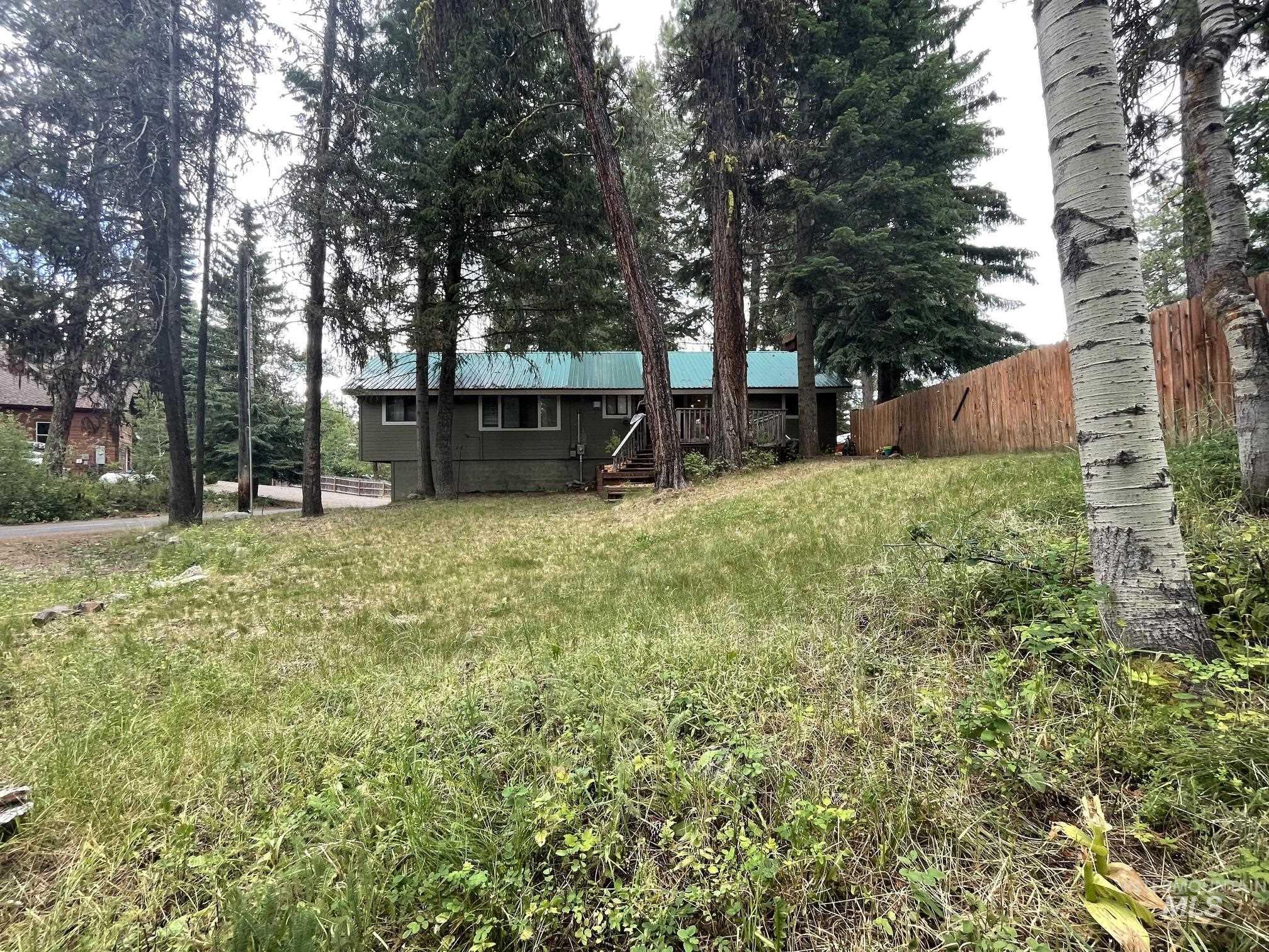 1025 Meadows Rd Property Photo 31
