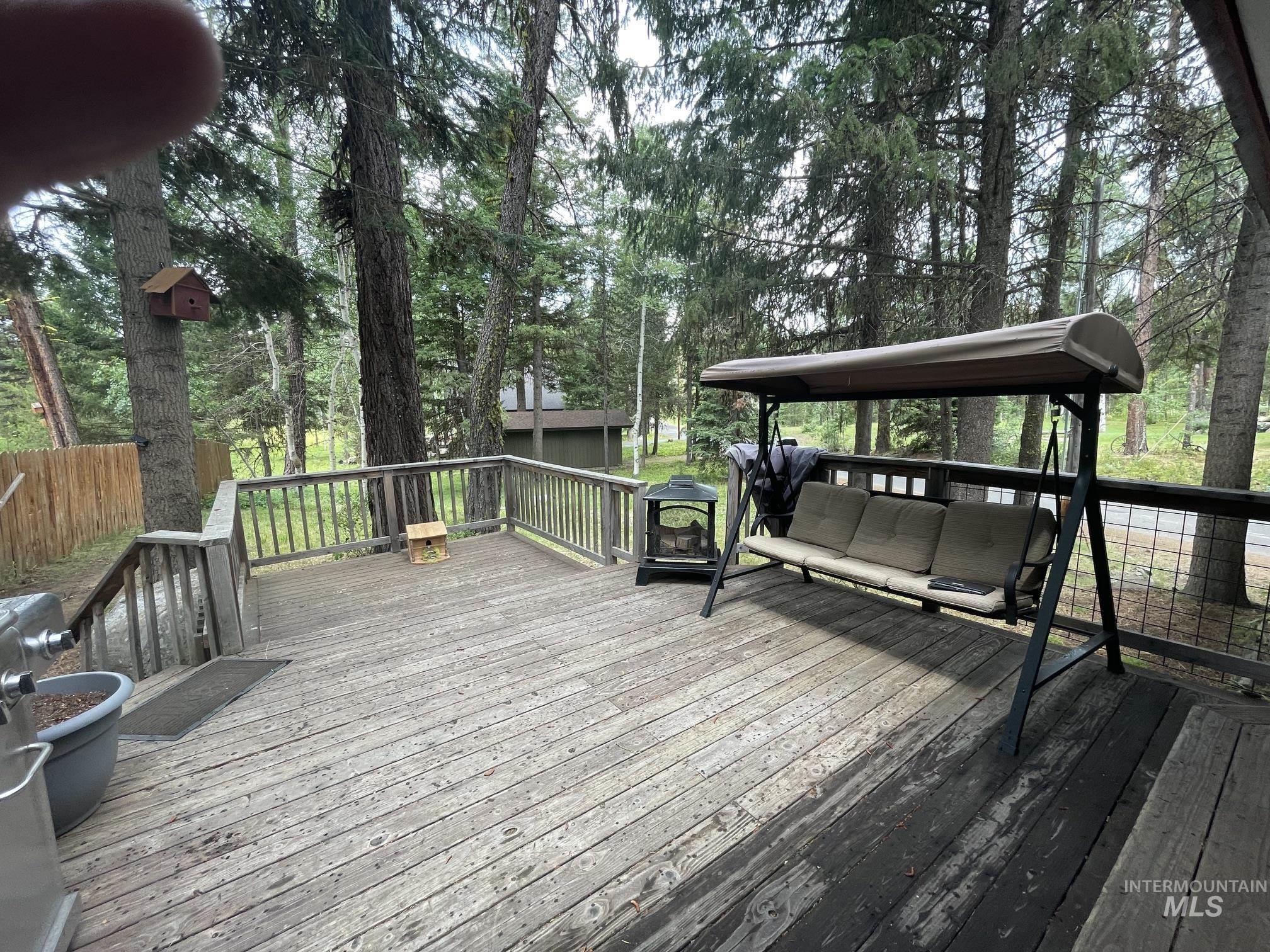 1025 Meadows Rd Property Photo 32