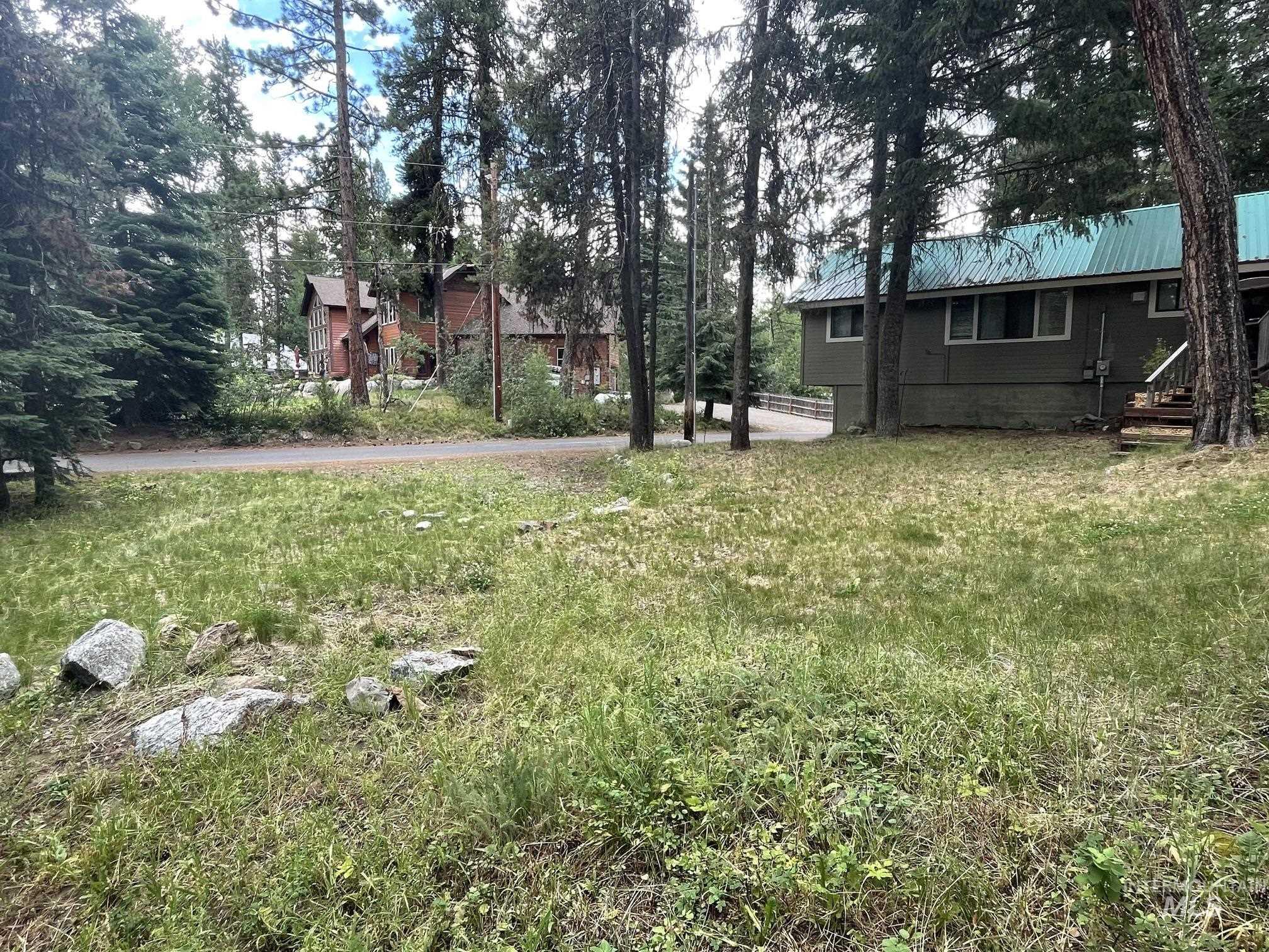 1025 Meadows Rd Property Photo 44