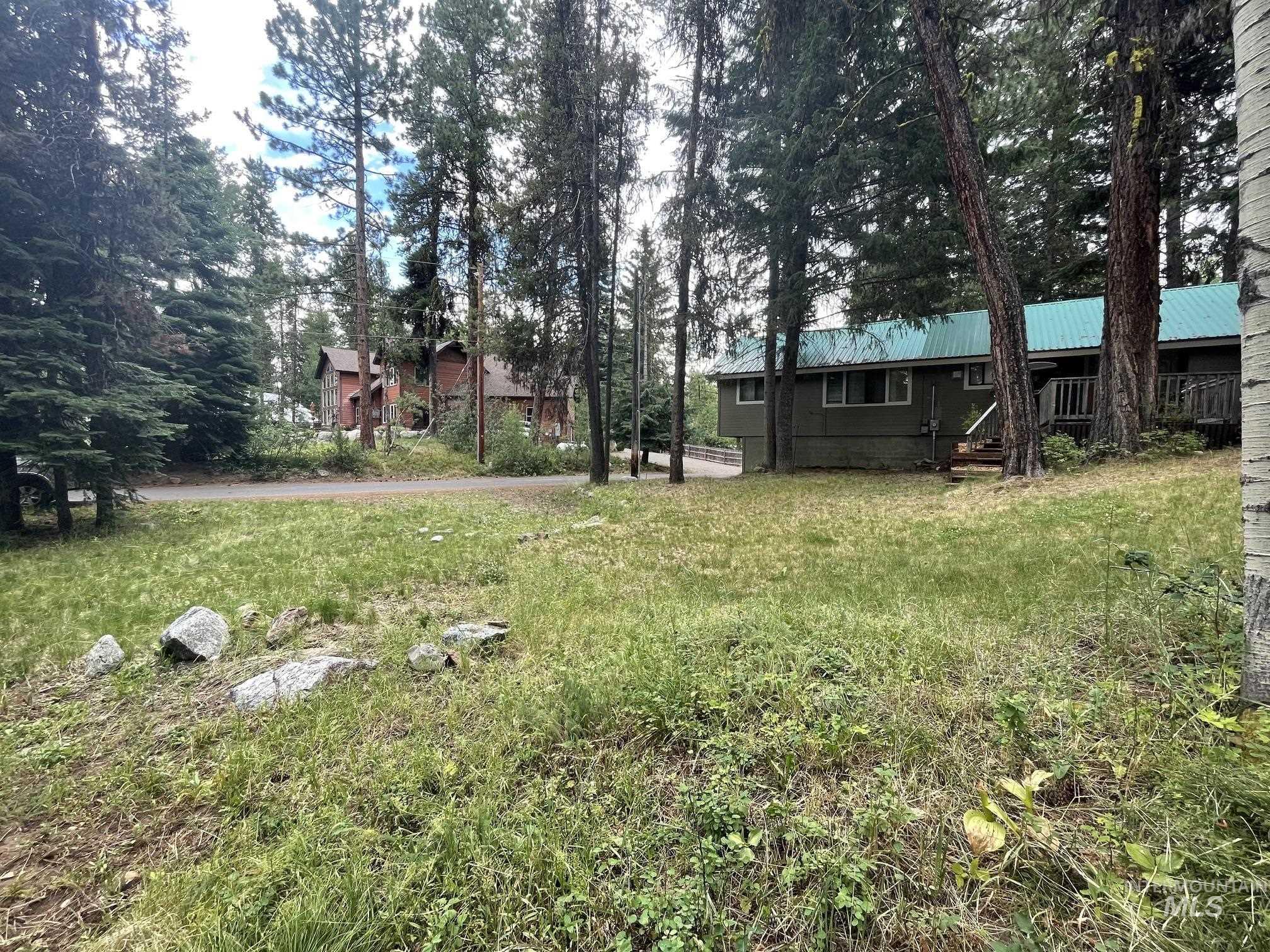 1025 Meadows Rd Property Photo 45
