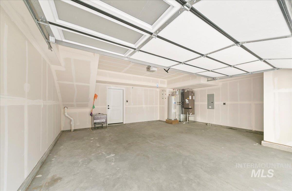 2032 S Mackinnon Ln Property Photo 39