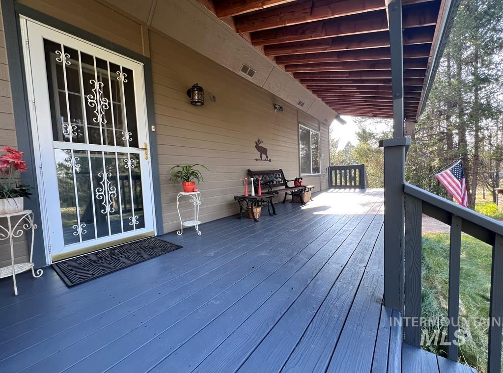 1907 Gold Dust Road Property Photo 5