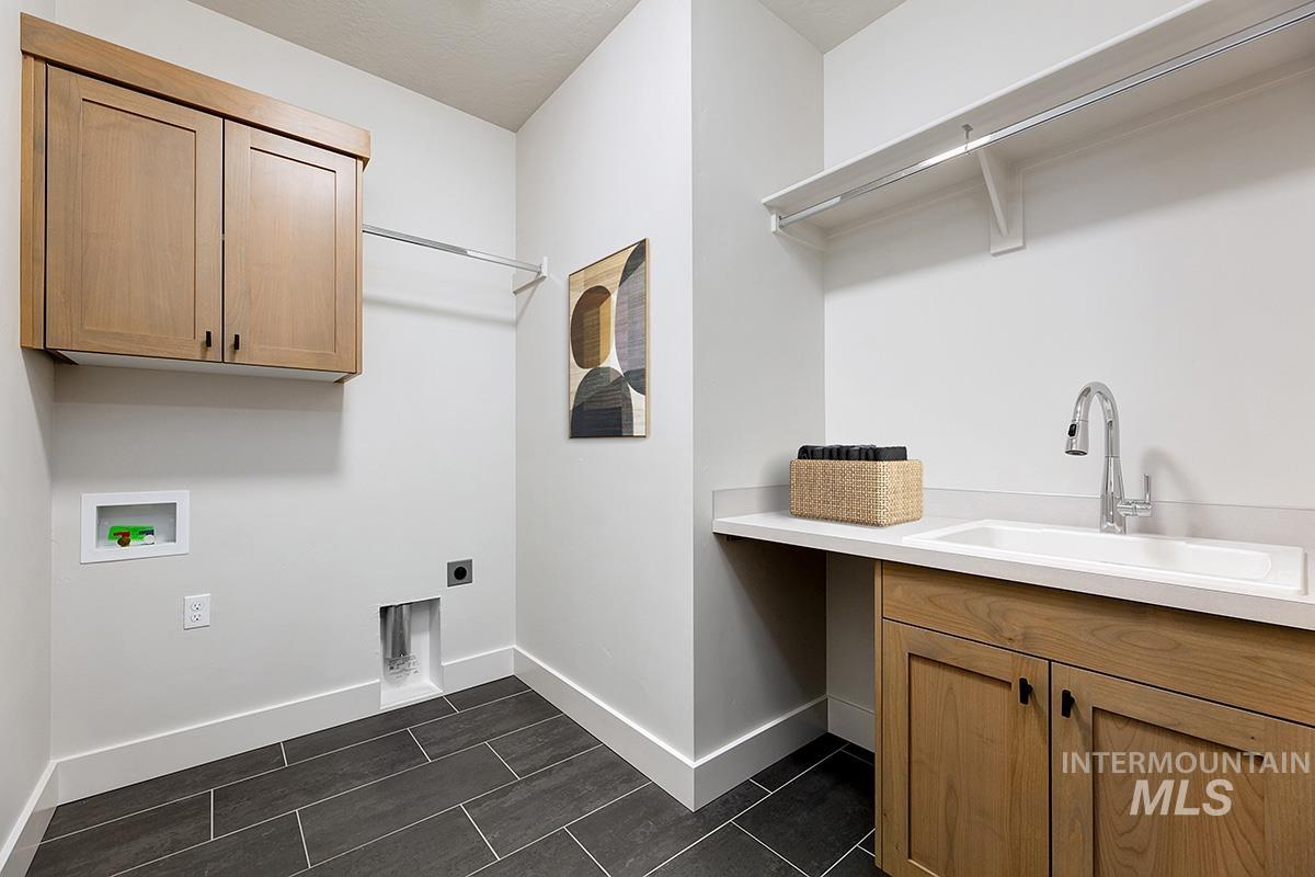 3603 E Cedarhurst Lane Property Photo 16
