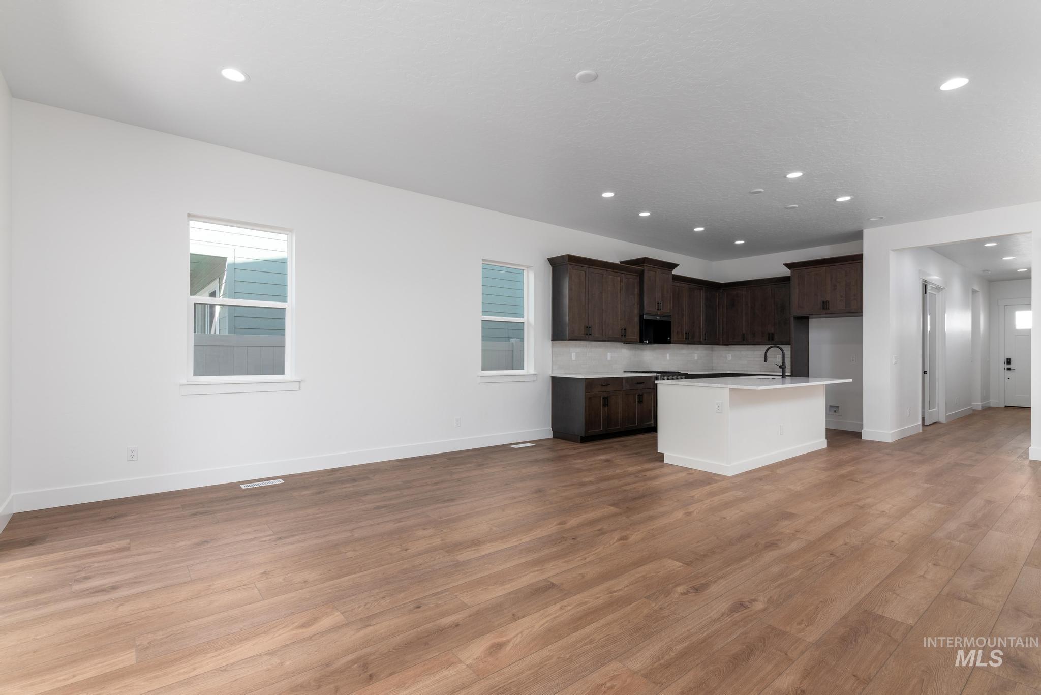 8539 W Stock Bridge St Property Photo 7