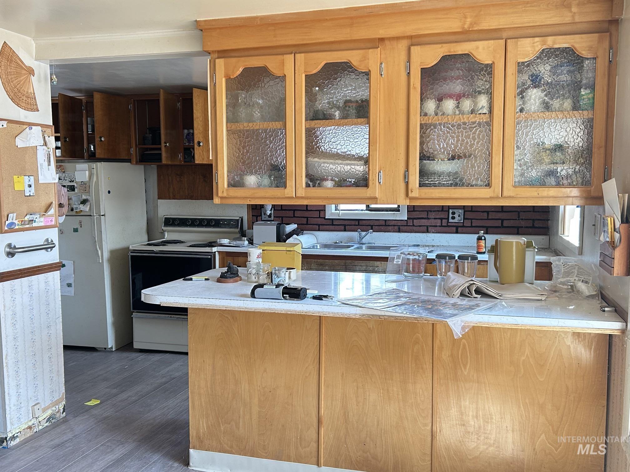 427 Airway Ave Property Photo 2