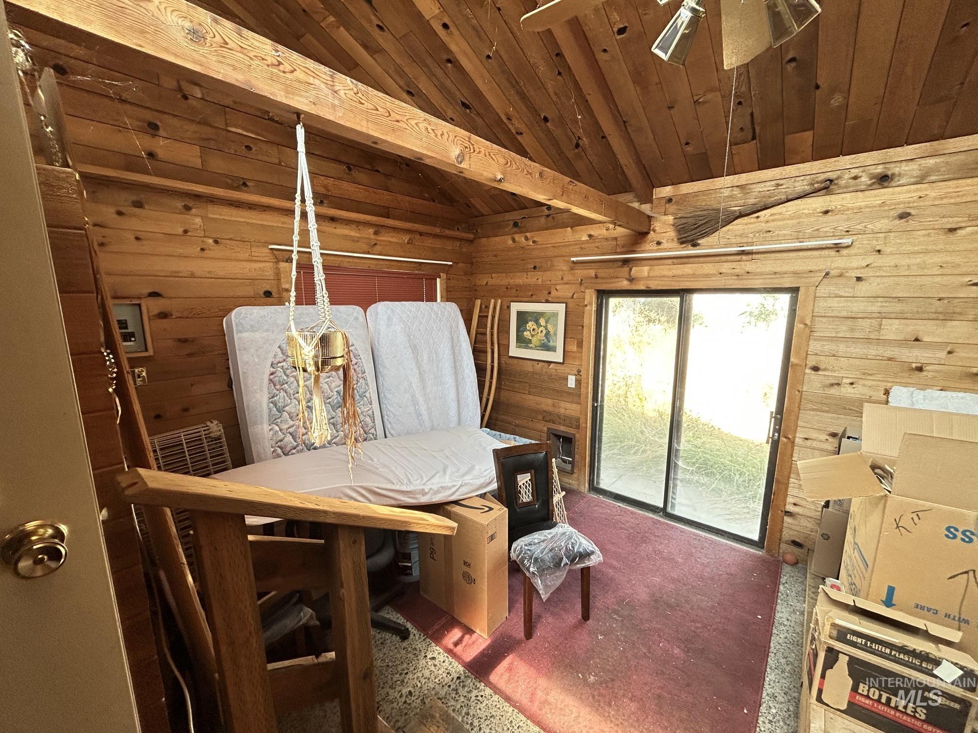 427 Airway Ave Property Photo 17