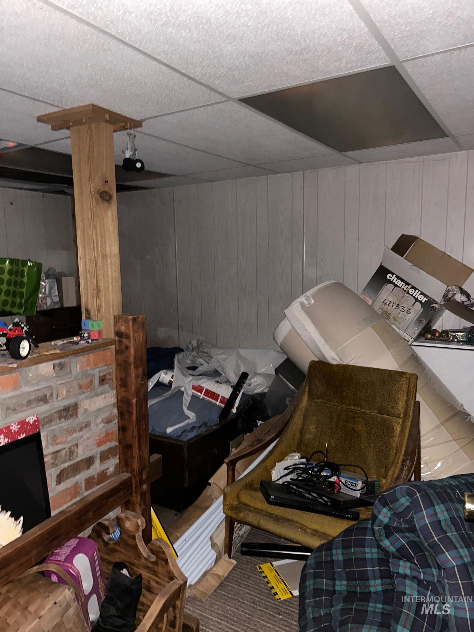 427 Airway Ave Property Photo 22