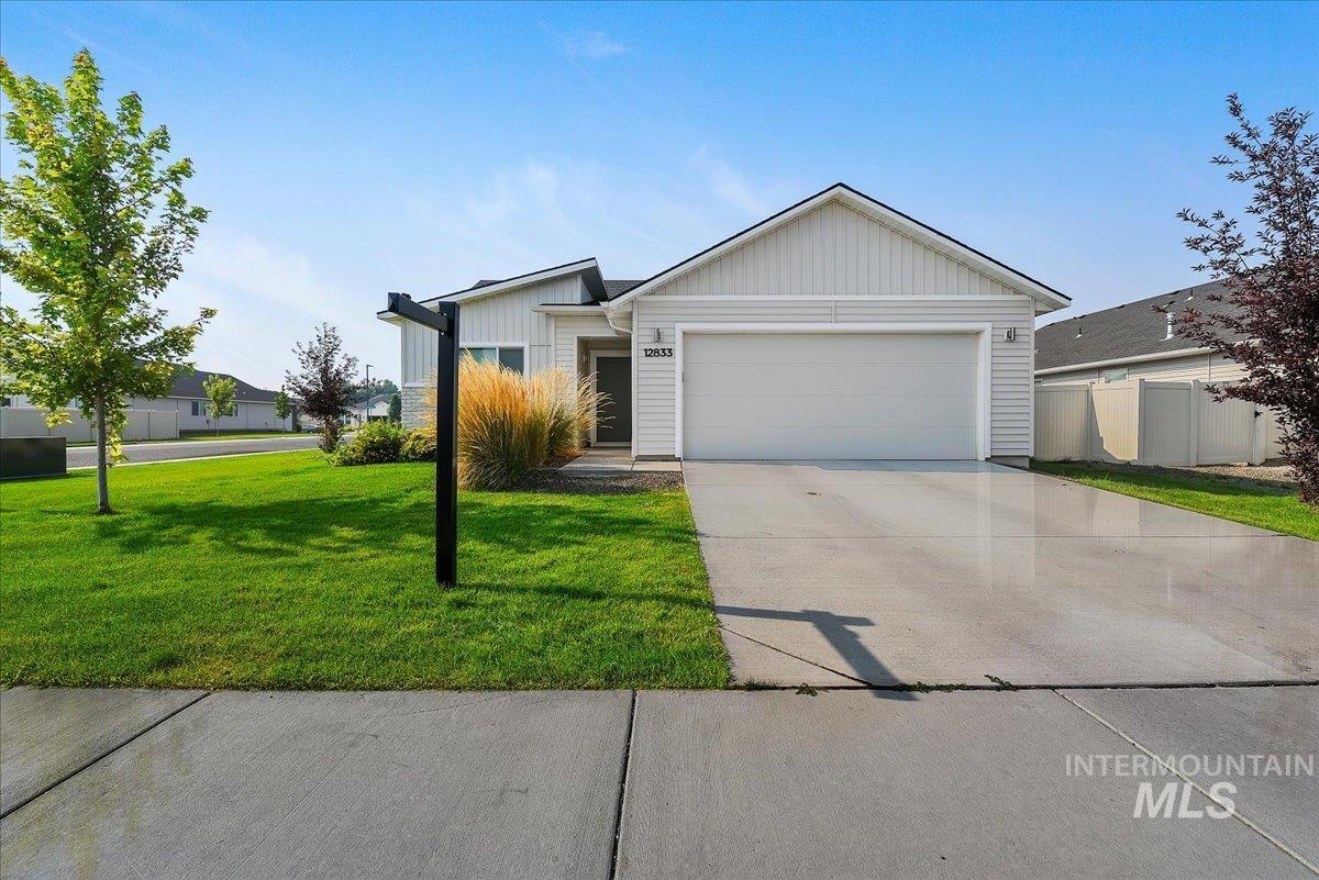 12833 Ashfield Property Photo 1