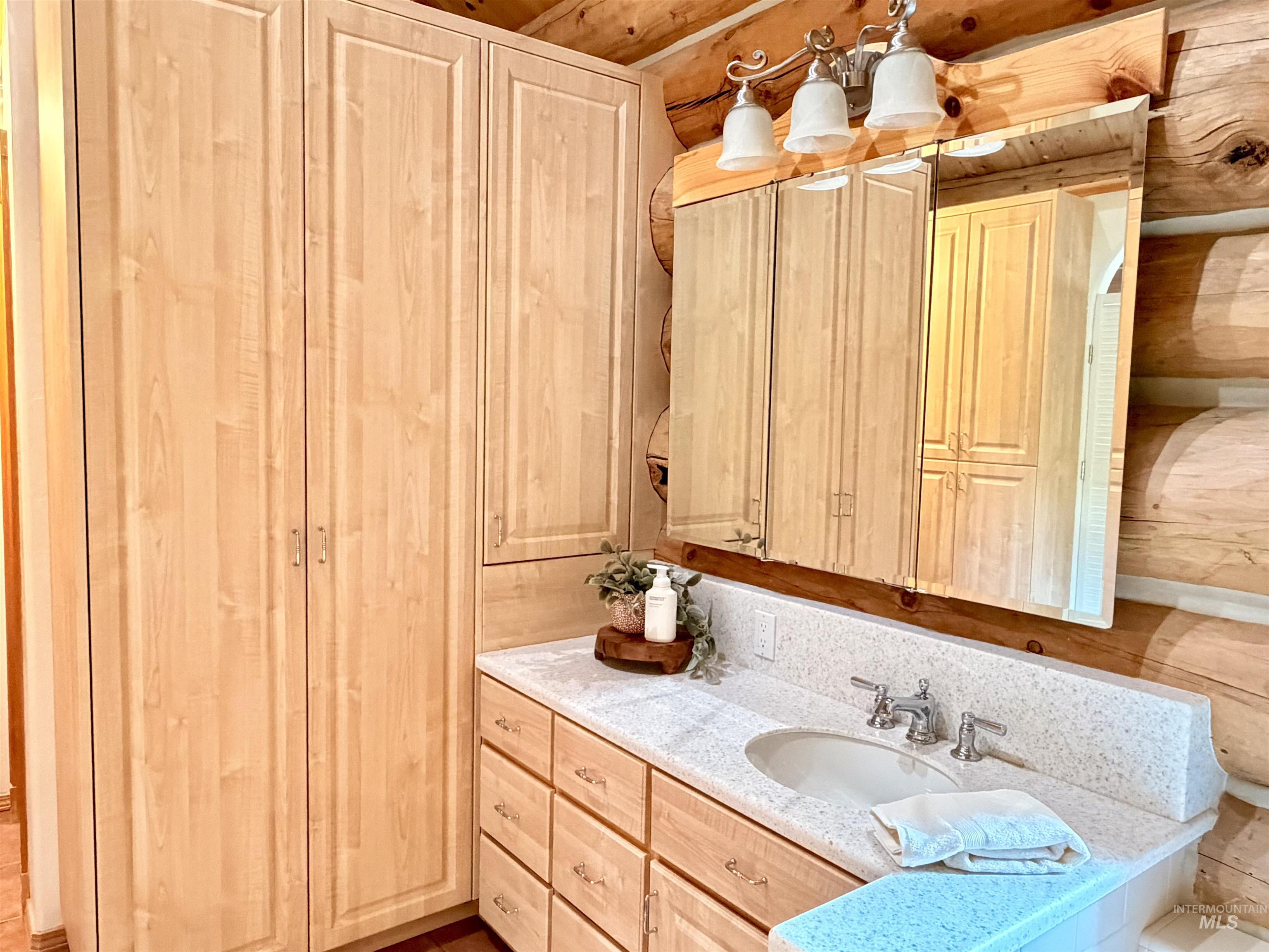 4139 Creekview Drive Property Photo 22