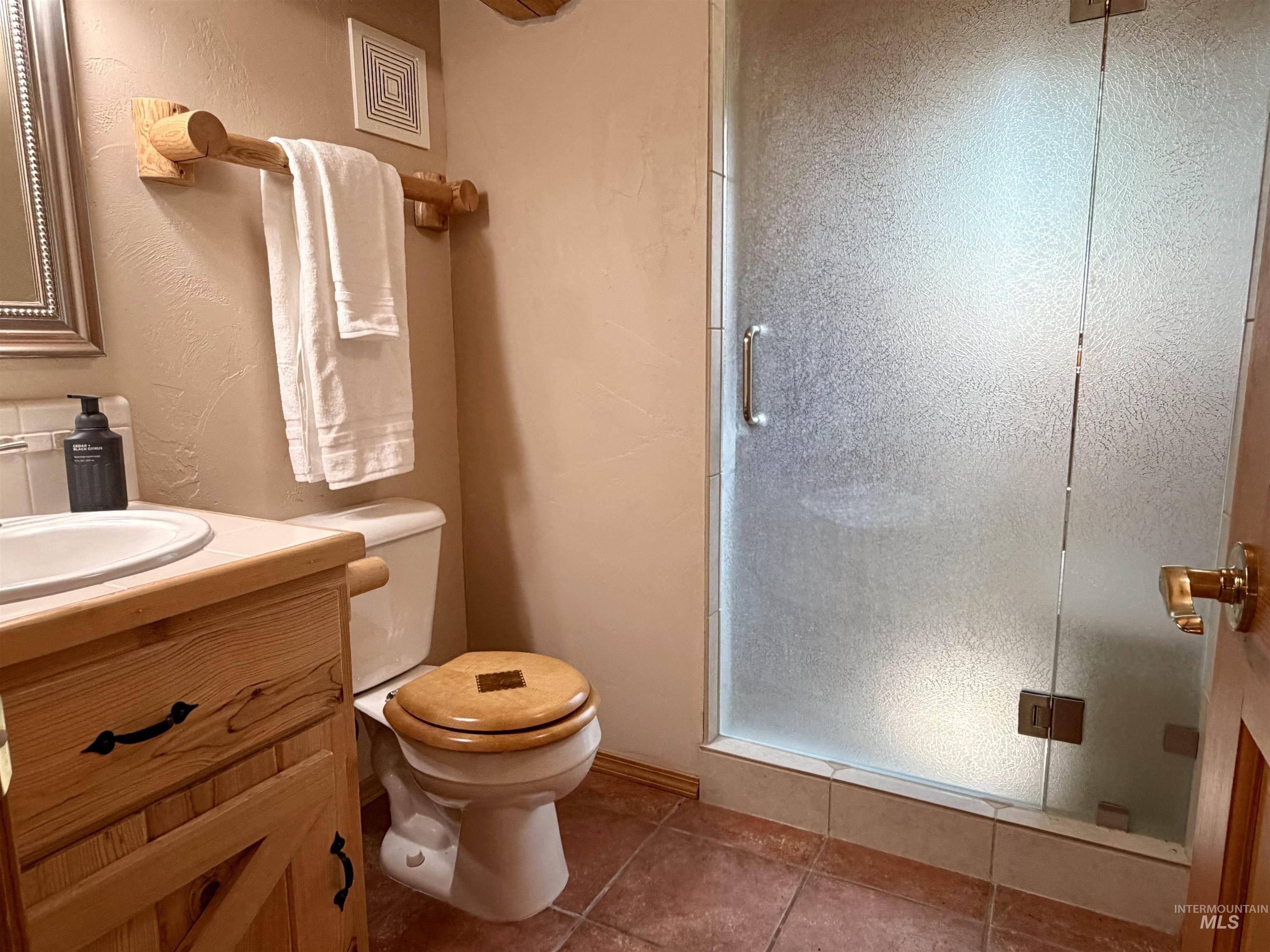 4139 Creekview Drive Property Photo 33