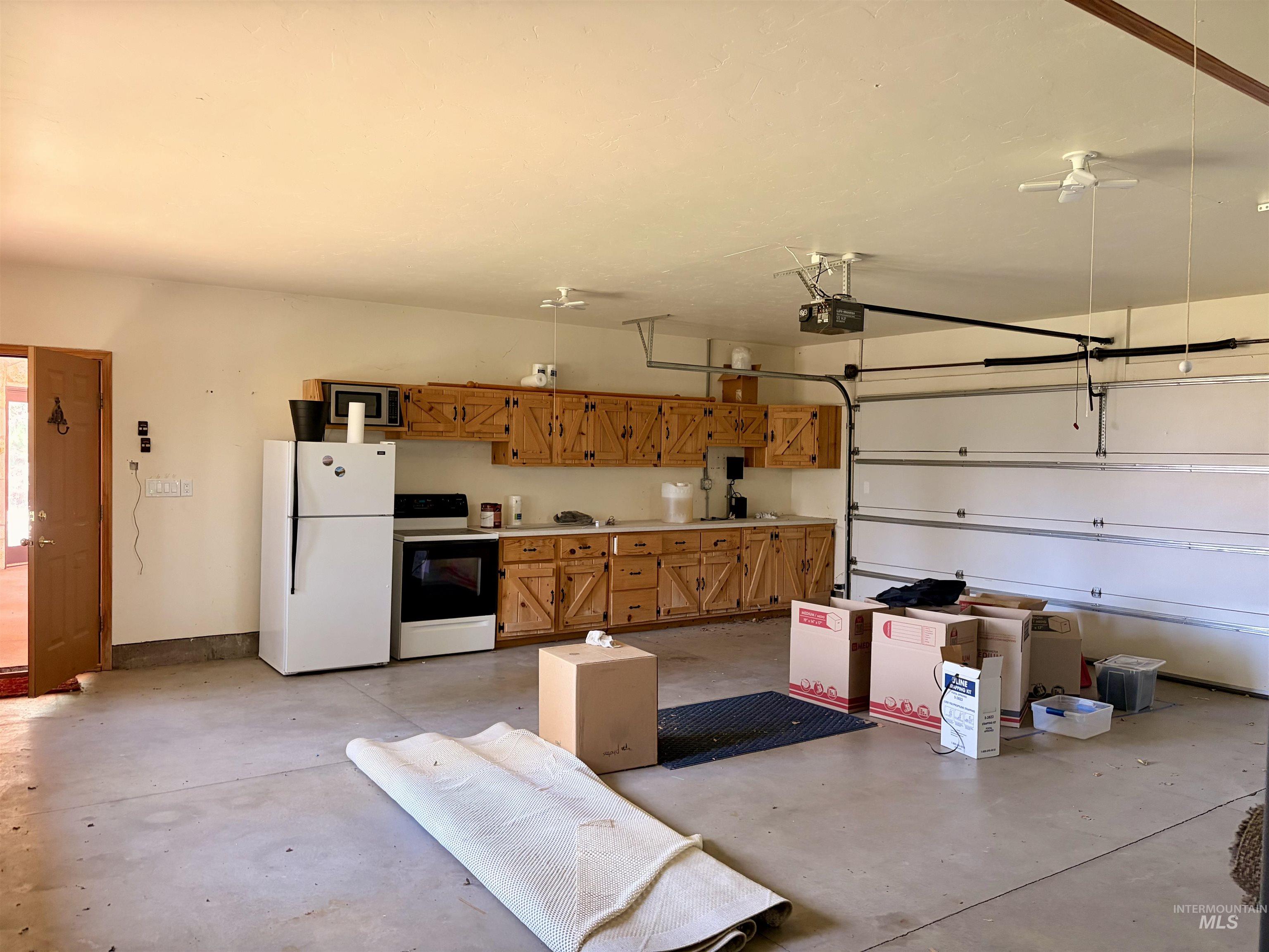 4139 Creekview Drive Property Photo 45