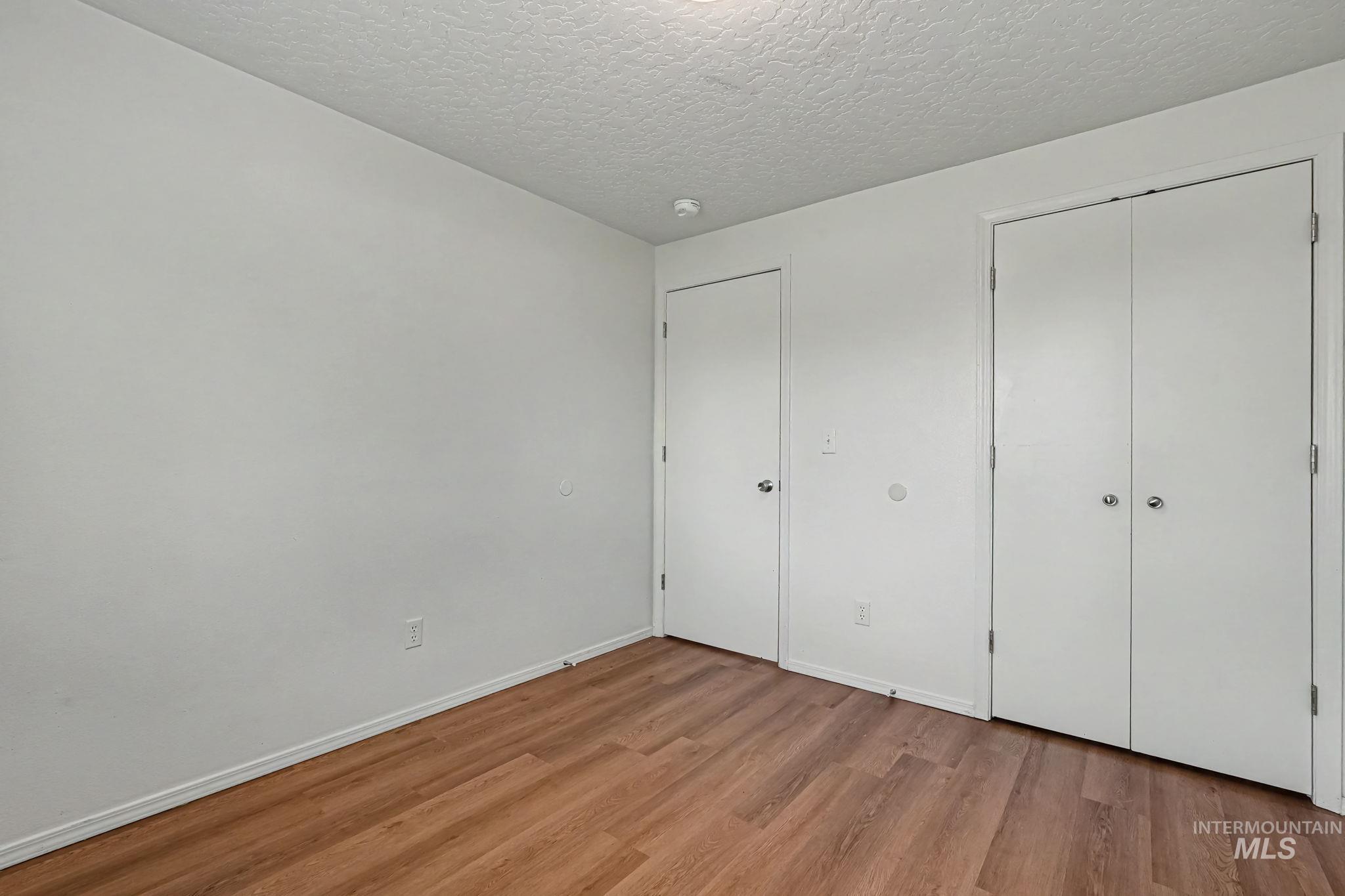 936 Shoshone Ave Property Photo 19