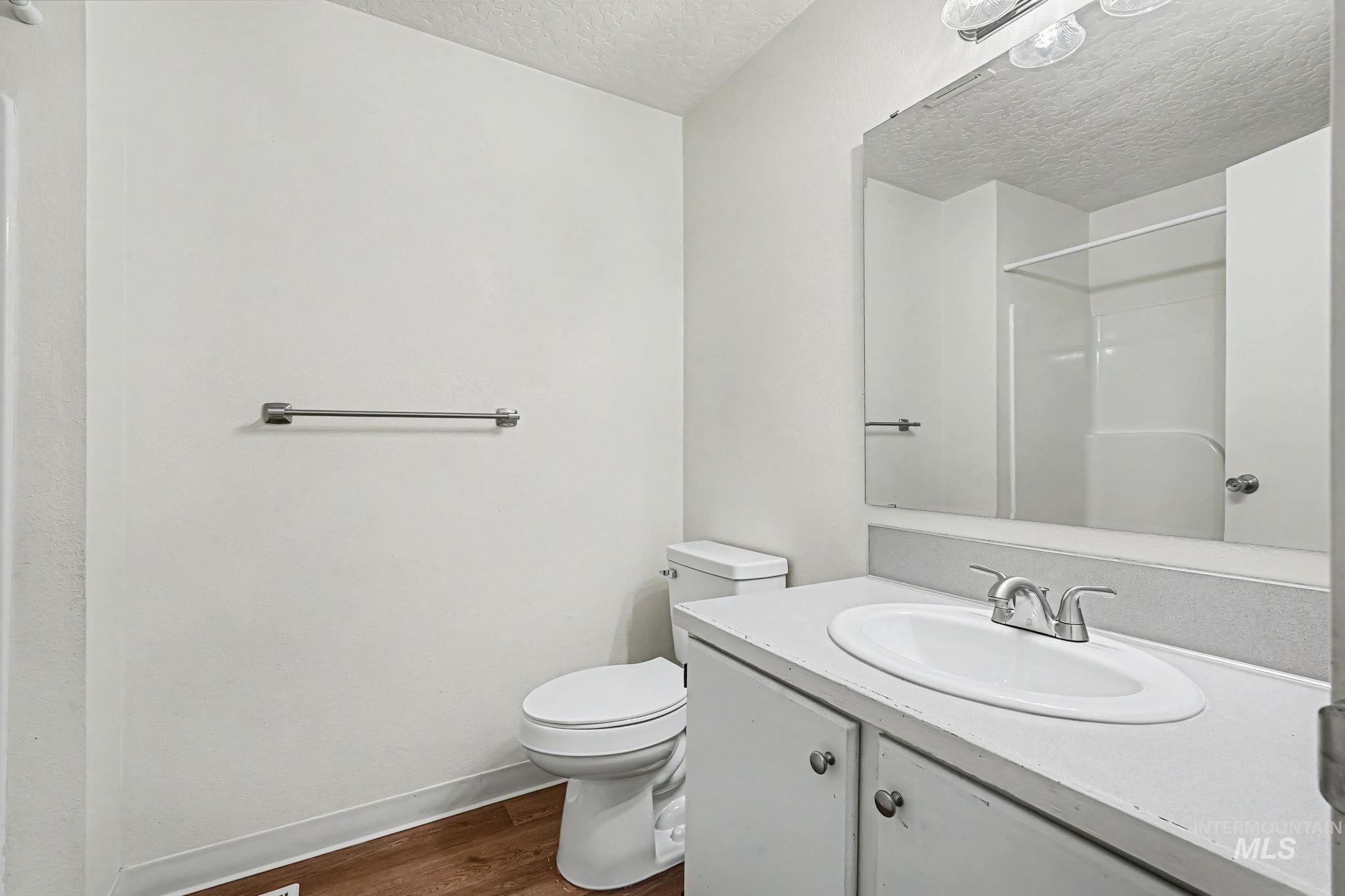 936 Shoshone Ave Property Photo 20