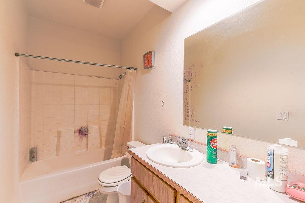1803 Highway 99 Property Photo 17