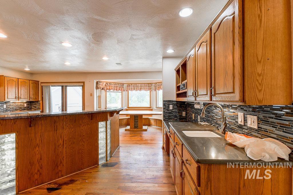 1803 Highway 99 Property Photo 20