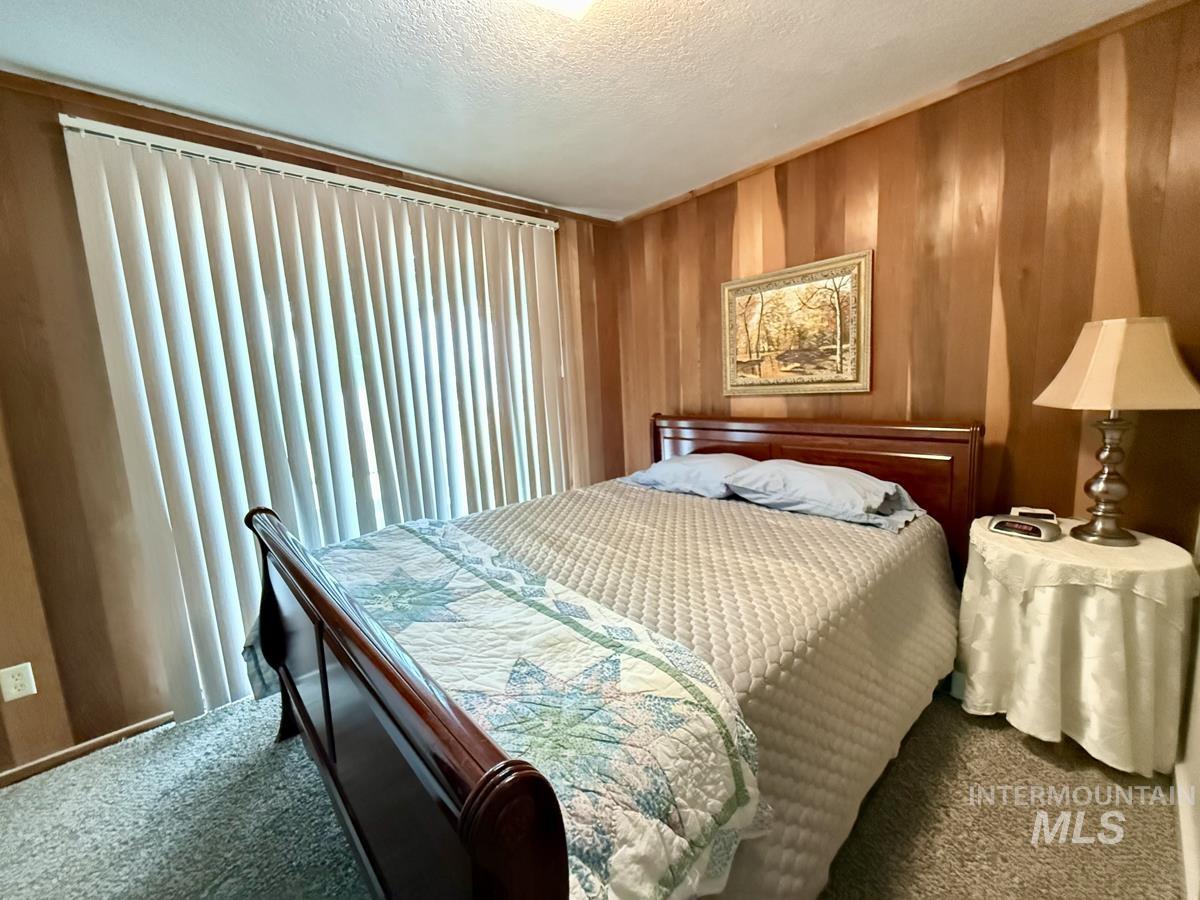 110 Lakeshore Drive Property Photo 14