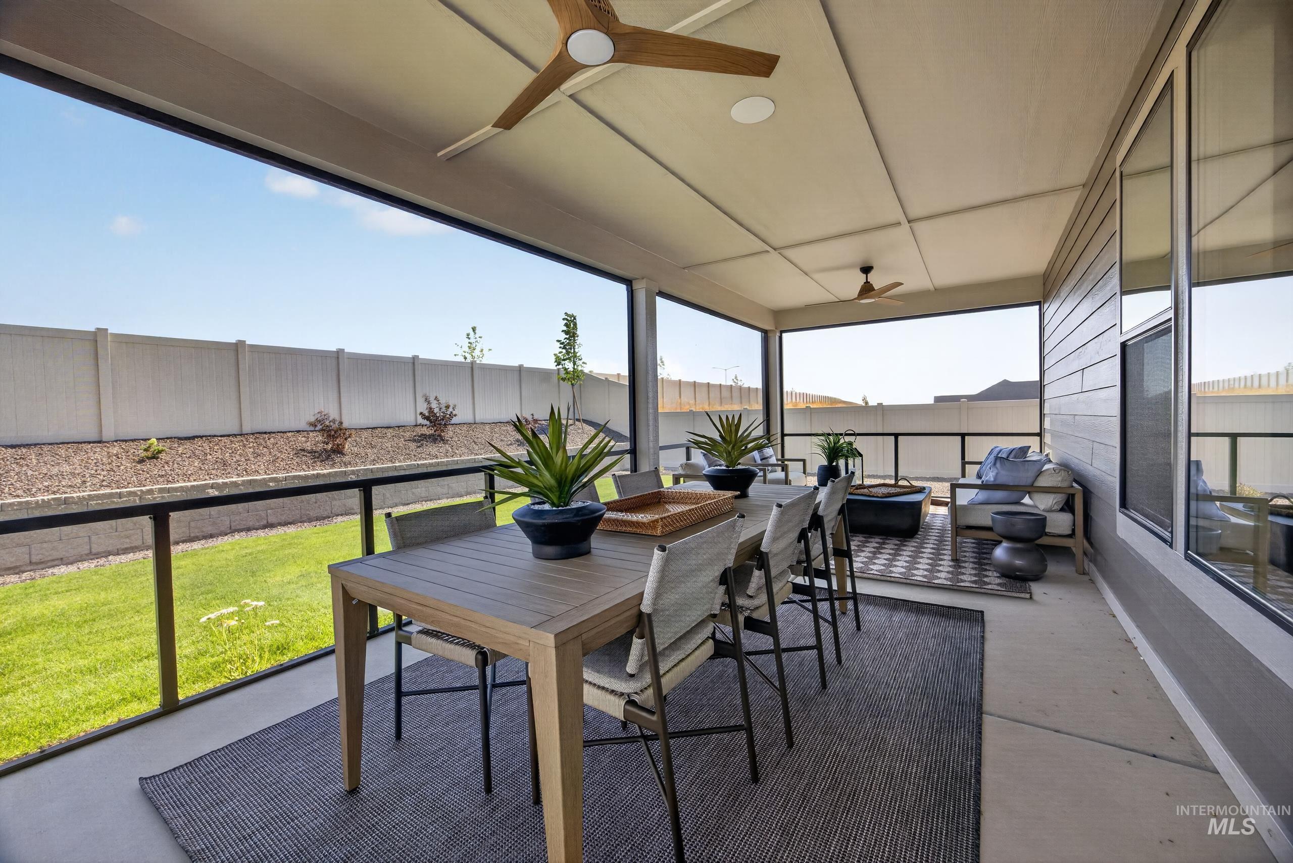 585 E Distributor Property Photo 42