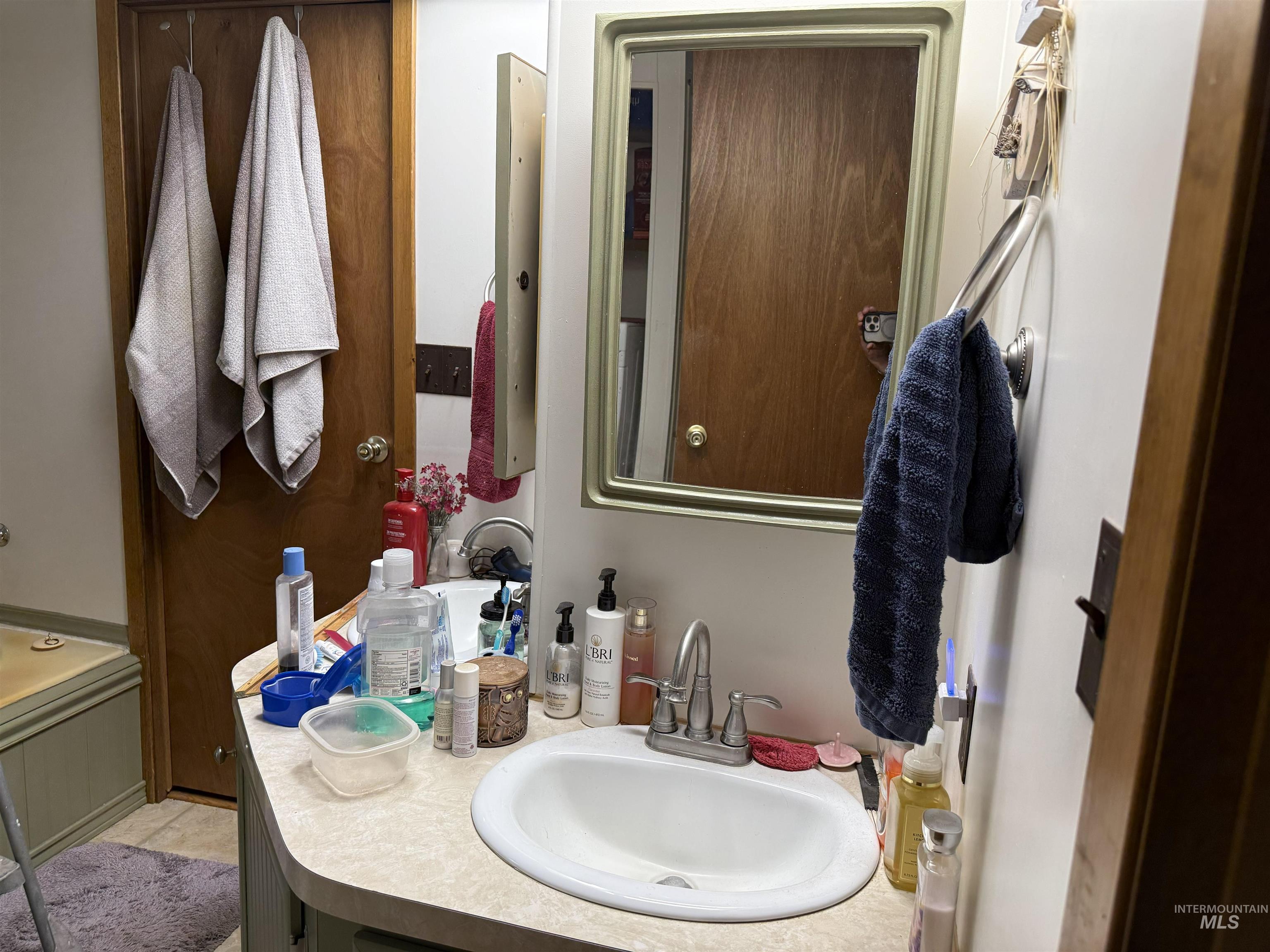 733 Pleasant Valley Road Property Photo 14