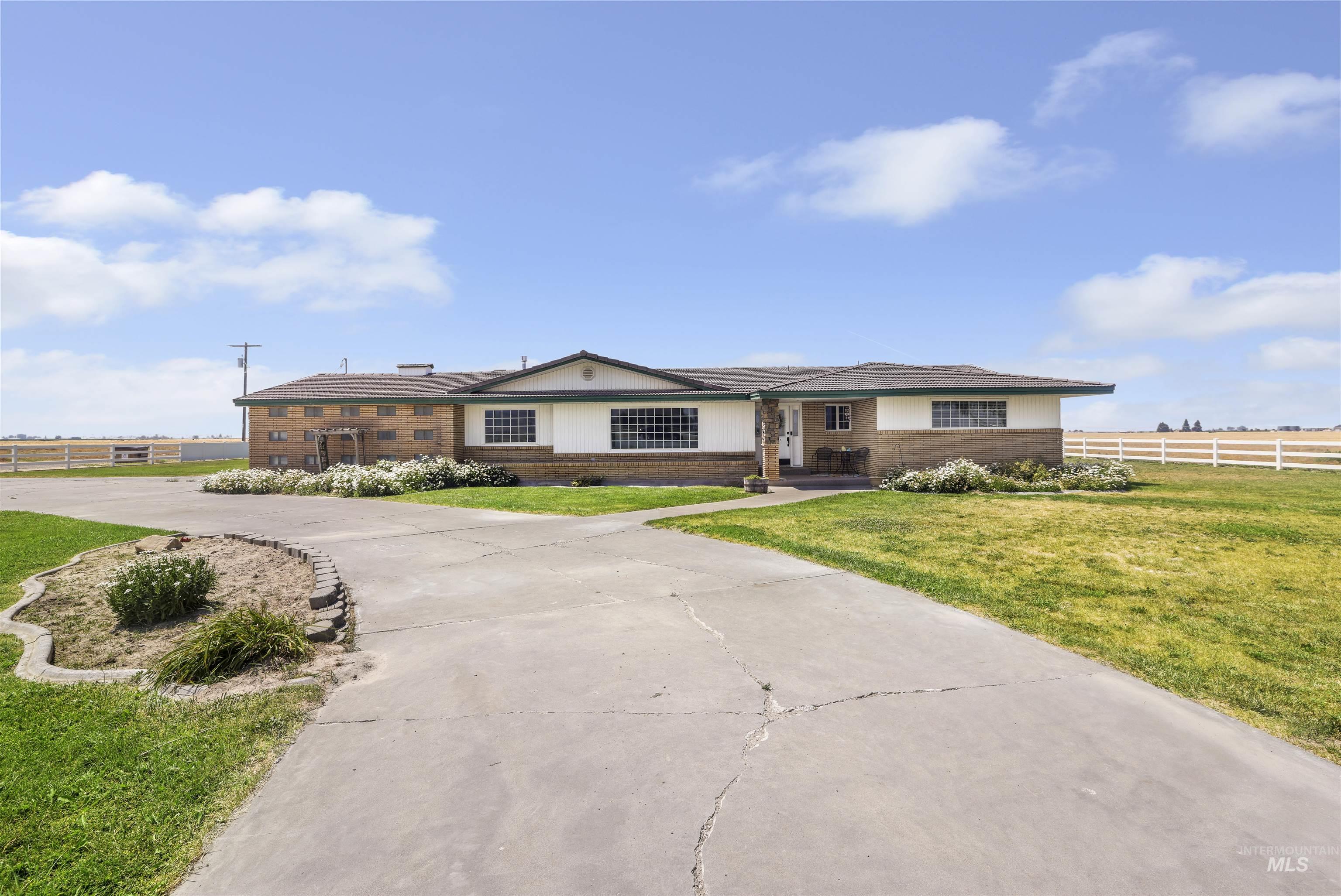 1596 S Highway 27 Property Photo 1