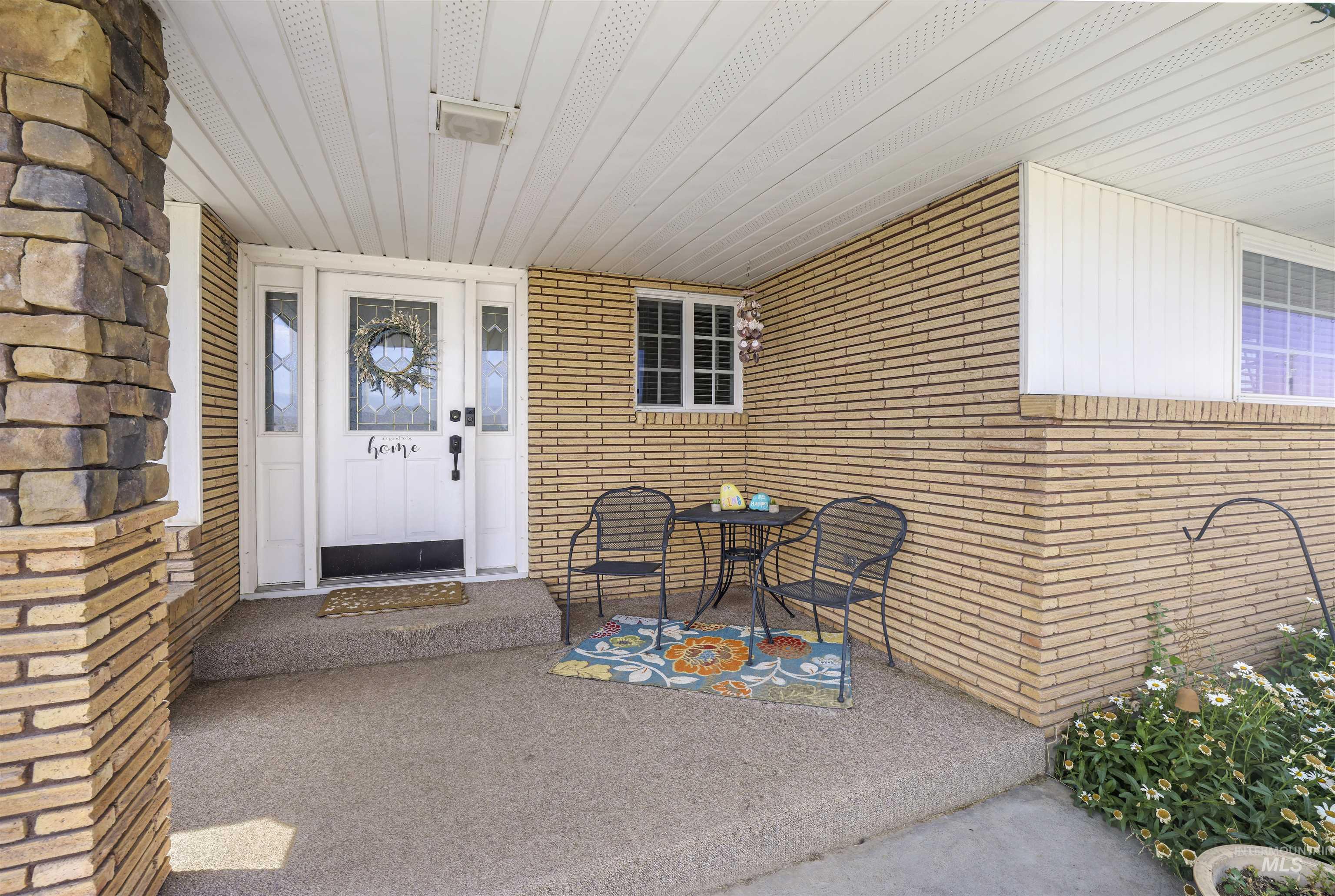 1596 S Highway 27 Property Photo 2