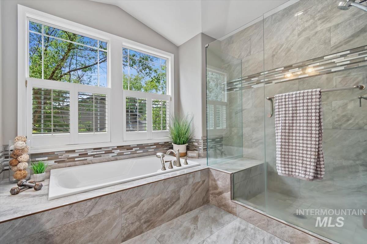 552 E River Quarry Ct. Property Photo 34
