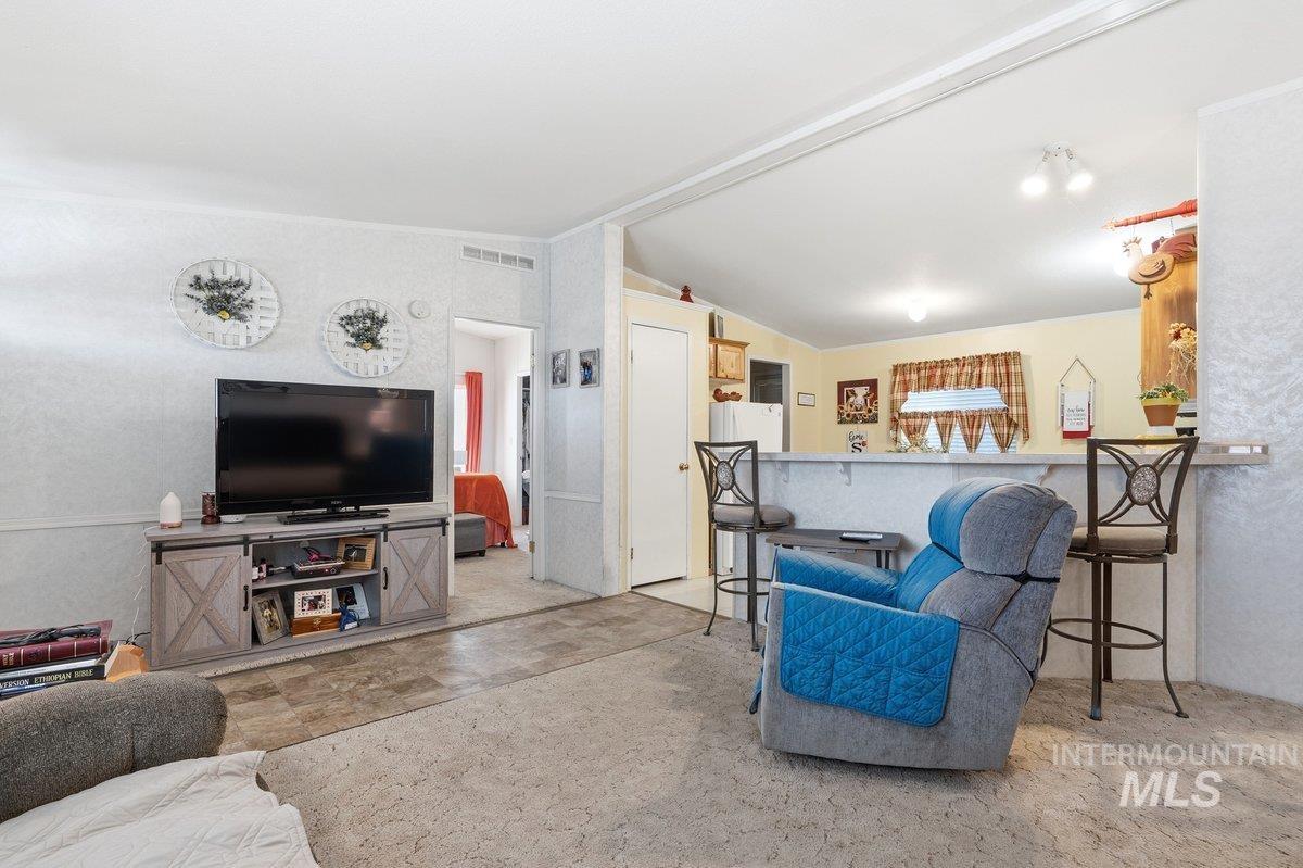 2750 Alden Property Photo 8