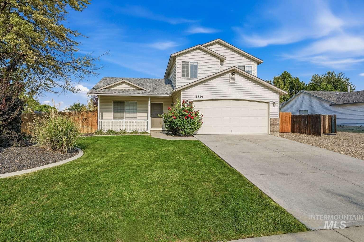 16789 N Wentworth Ln Property Photo 2