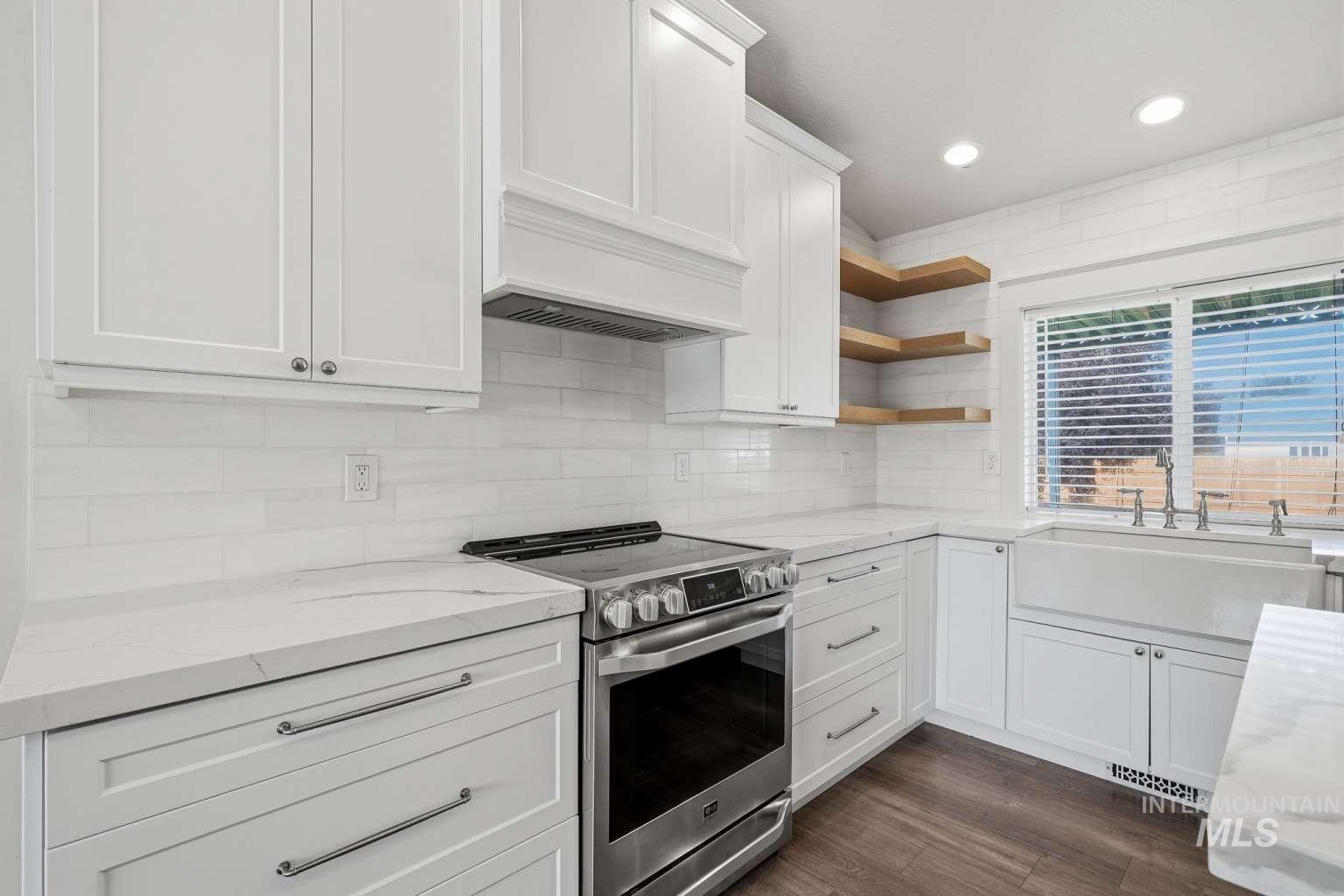 16789 N Wentworth Ln Property Photo 6