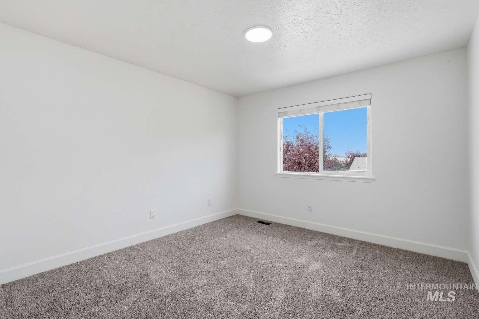 16789 N Wentworth Ln Property Photo 23