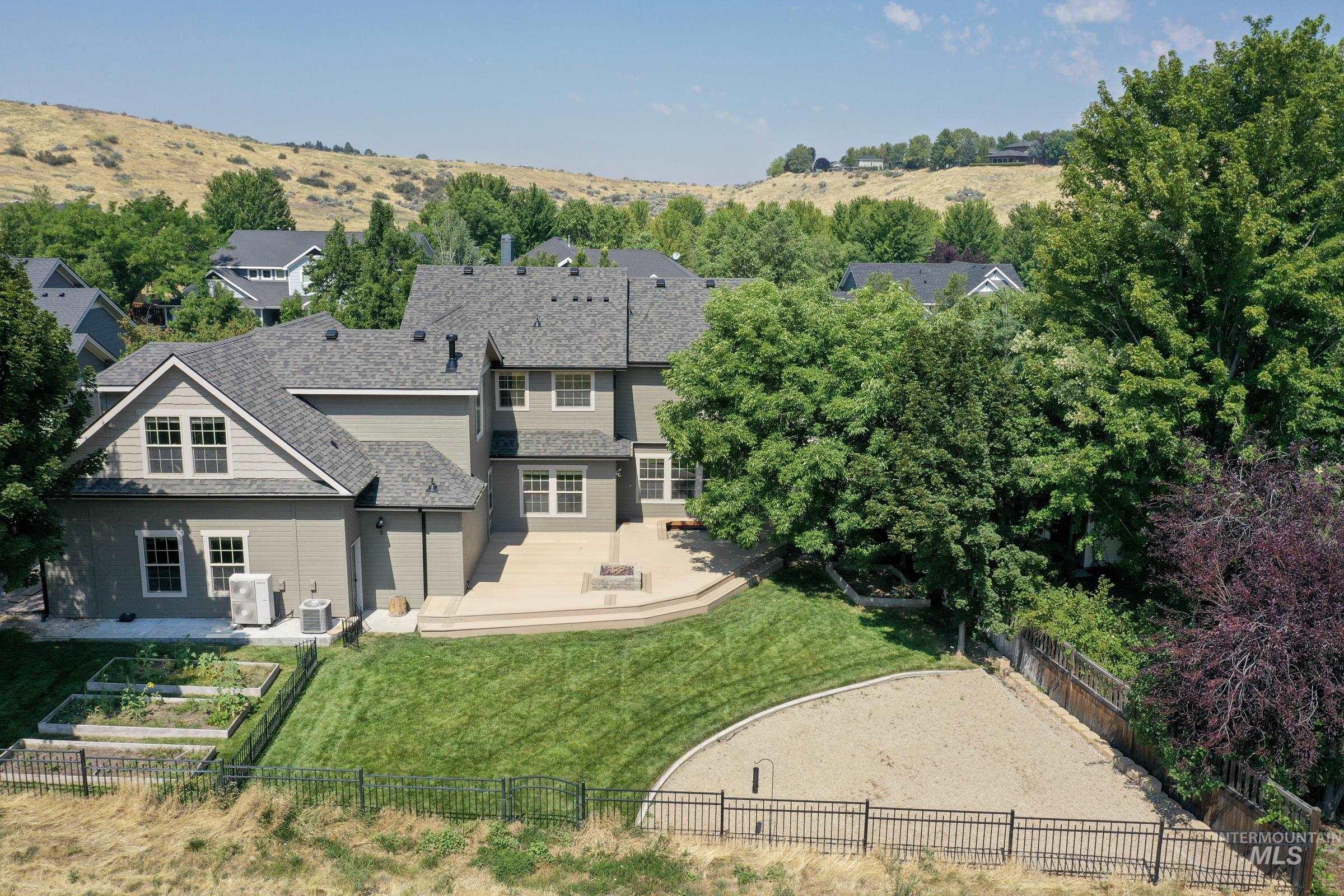 11976 Humphreys Way Property Photo 31