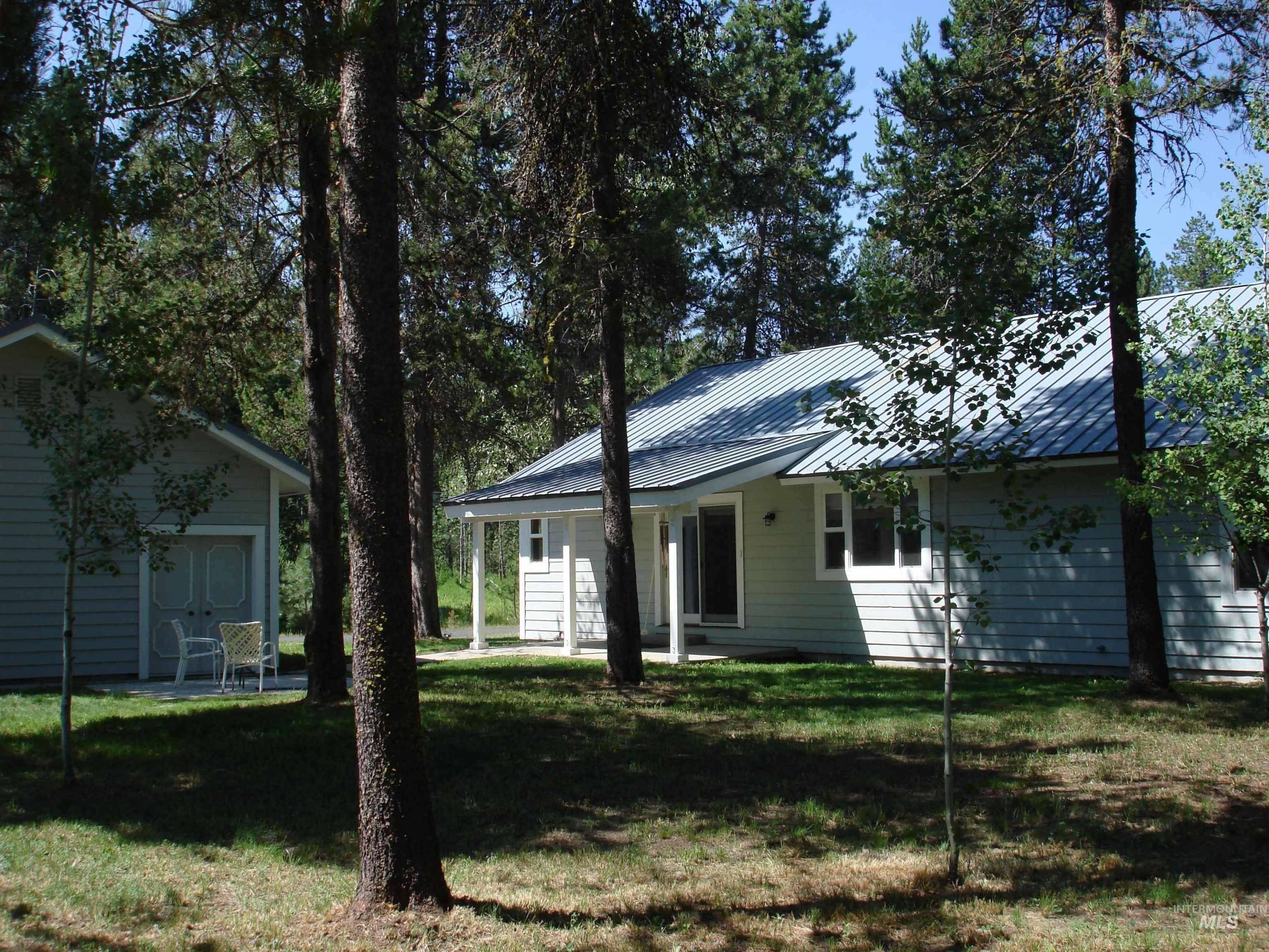 628 Syringa Drive Property Photo 10