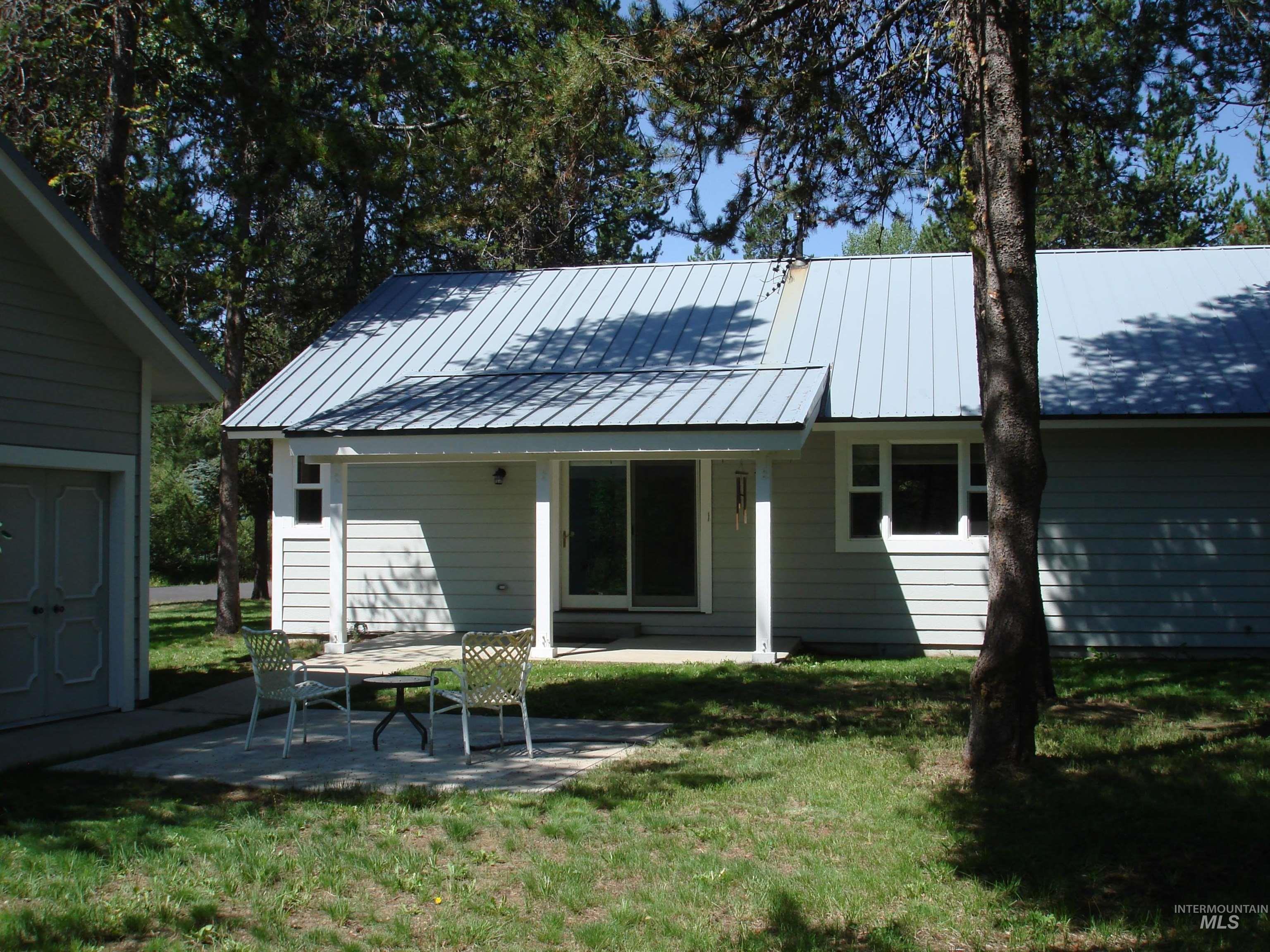 628 Syringa Drive Property Photo 12